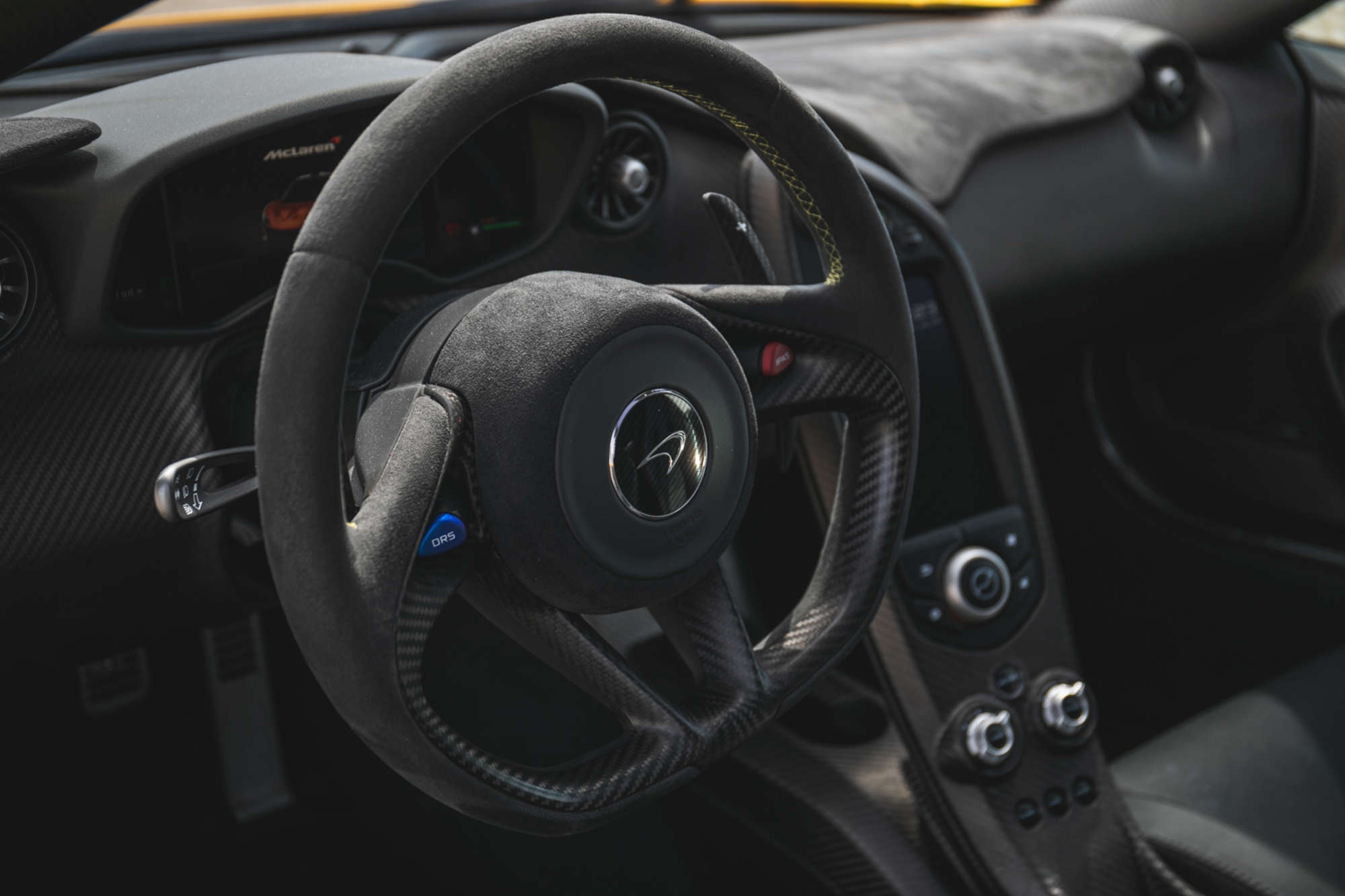 mclaren,  p1,  mclaren p1,  silverstone auctions,  ferrari,  laferrari,  918 spyder,  porsche,  porsche 918 spyder,  sieu xe,  lamborghini anh 8