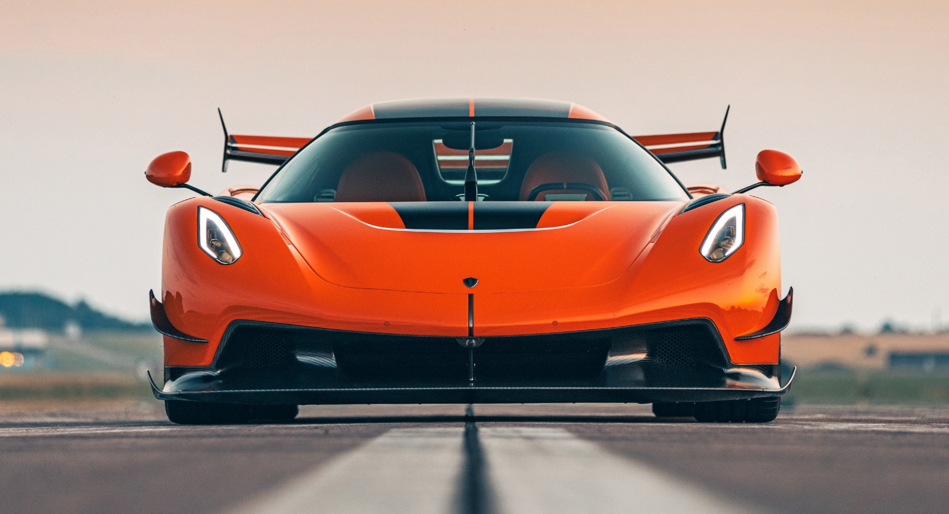 Sieu xe Koenigsegg Jesko gia 2,8 trieu USD duoc san xuat hinh anh