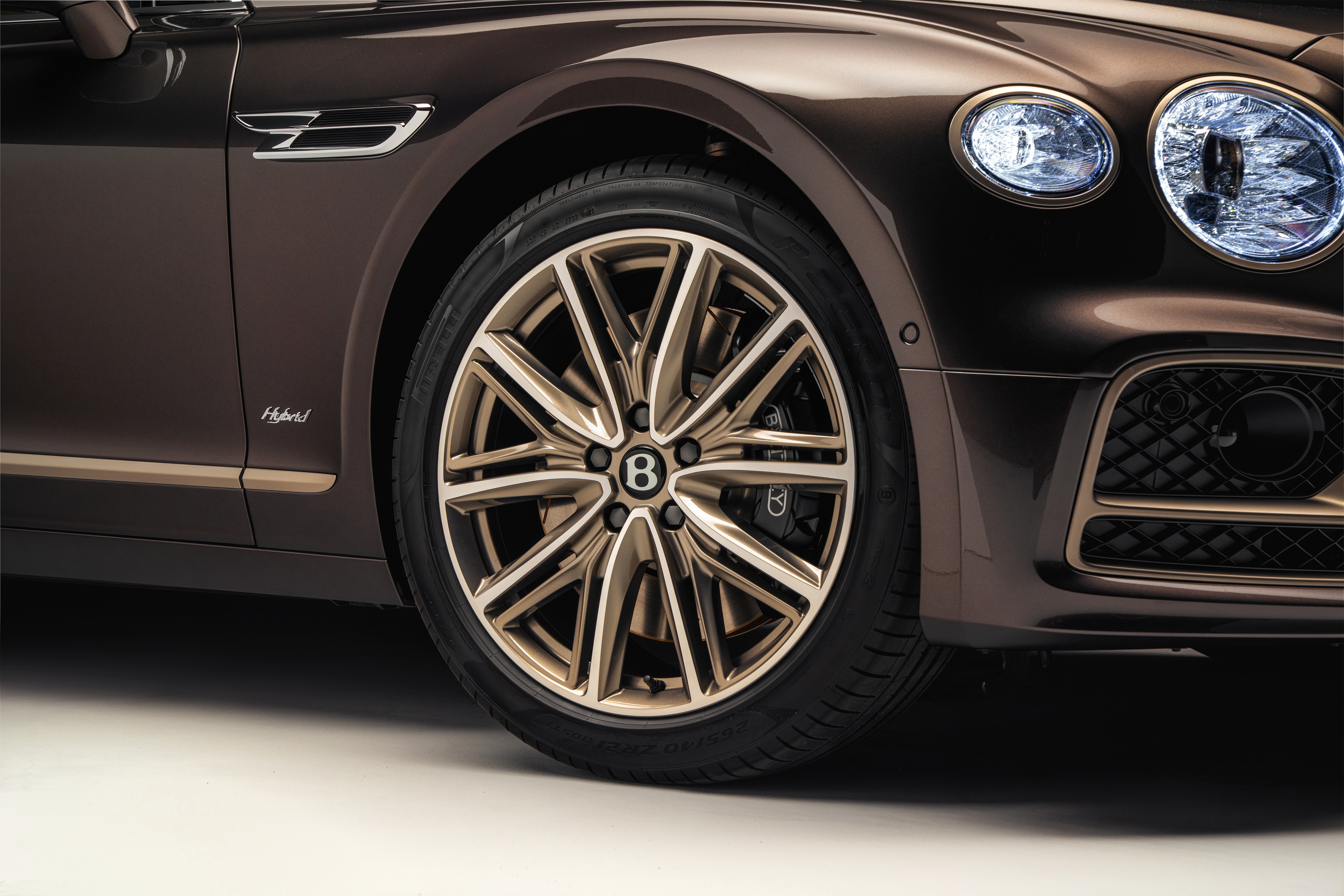 bentley,  continental,  flying spur,  bentley flying spur,  flying spur hybrid,  bentley flying spur hybrid,  bentley hybrid,  odyssean,  bentley odyssean,  odyssean edition,  phiên bản đặc biệt ảnh 3 bentley,  continental,  flying spur,  bentley flying spur,  flying spur hybrid,  bentley flying spur hybrid,  bentley hybrid,  odyssean,  bentley odyssean,  odyssean edition,  phien ban dac biet anh 3
