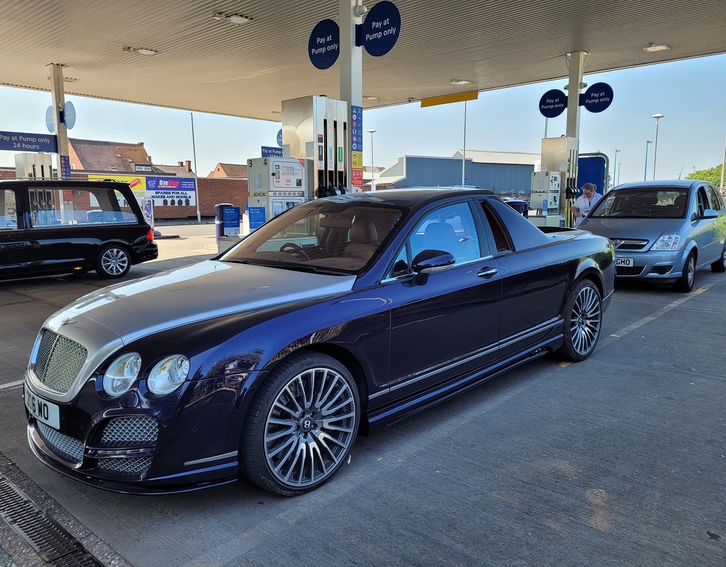 bentley do ban tai,  bentley,  ban tai,  pickup,  pick-up,  continental flying spur,  flying spur,  bentley continental flying spur,  dc customs,  sieu xe,  xe sieu sang,  doc nhat the gioi anh 11