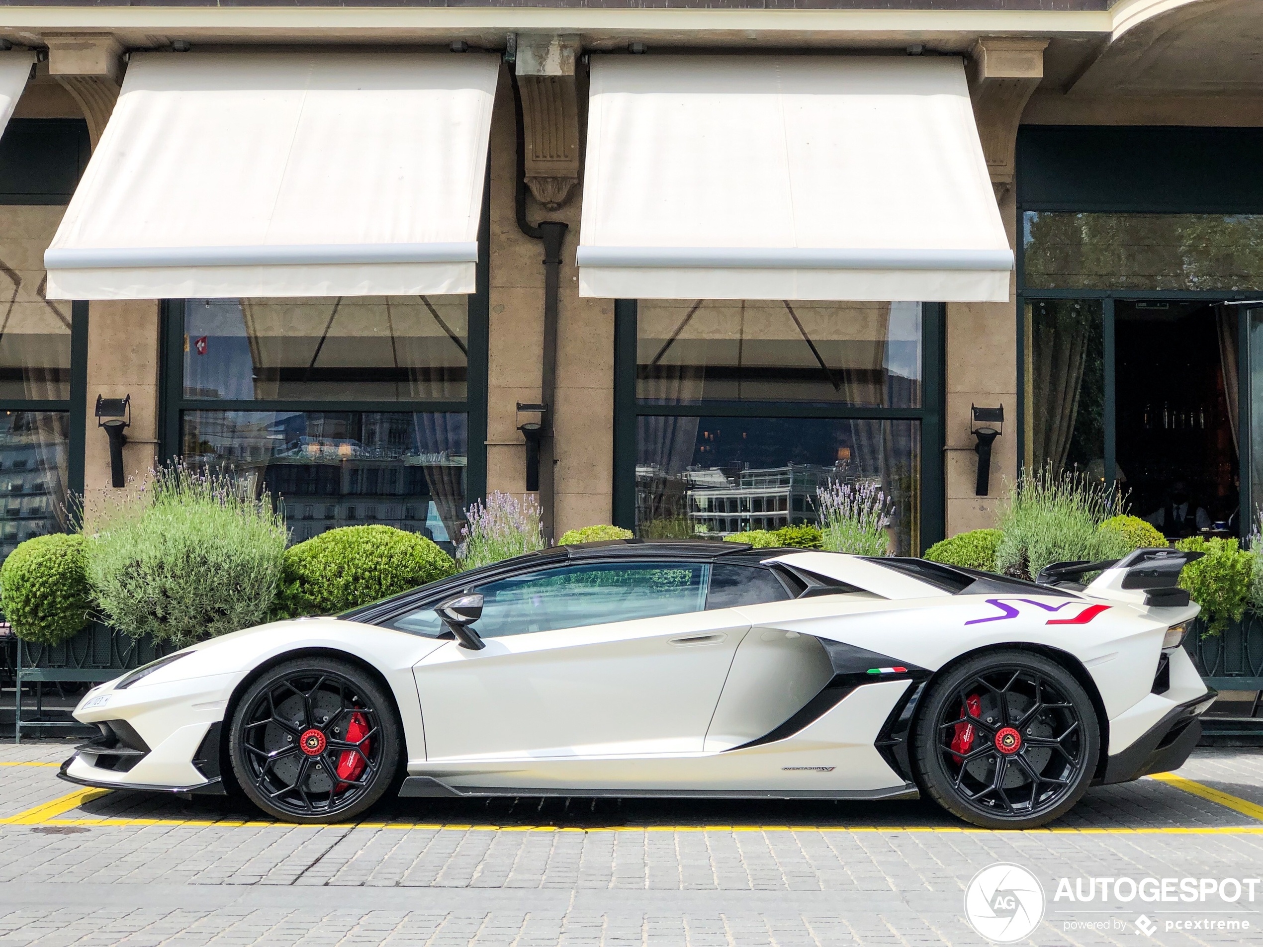 Bien so xe co gia 12 trieu USD anh 8