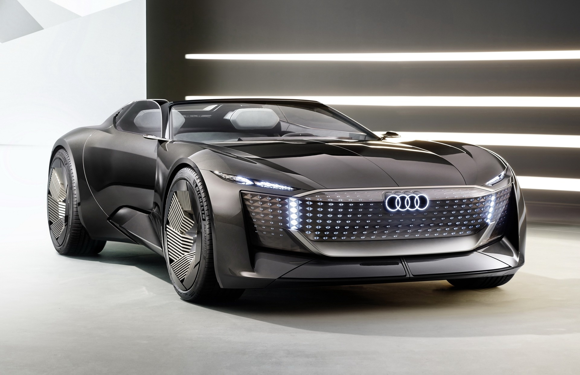 Audi Skysphere Concept co the thay doi truc co so theo y muon hinh anh