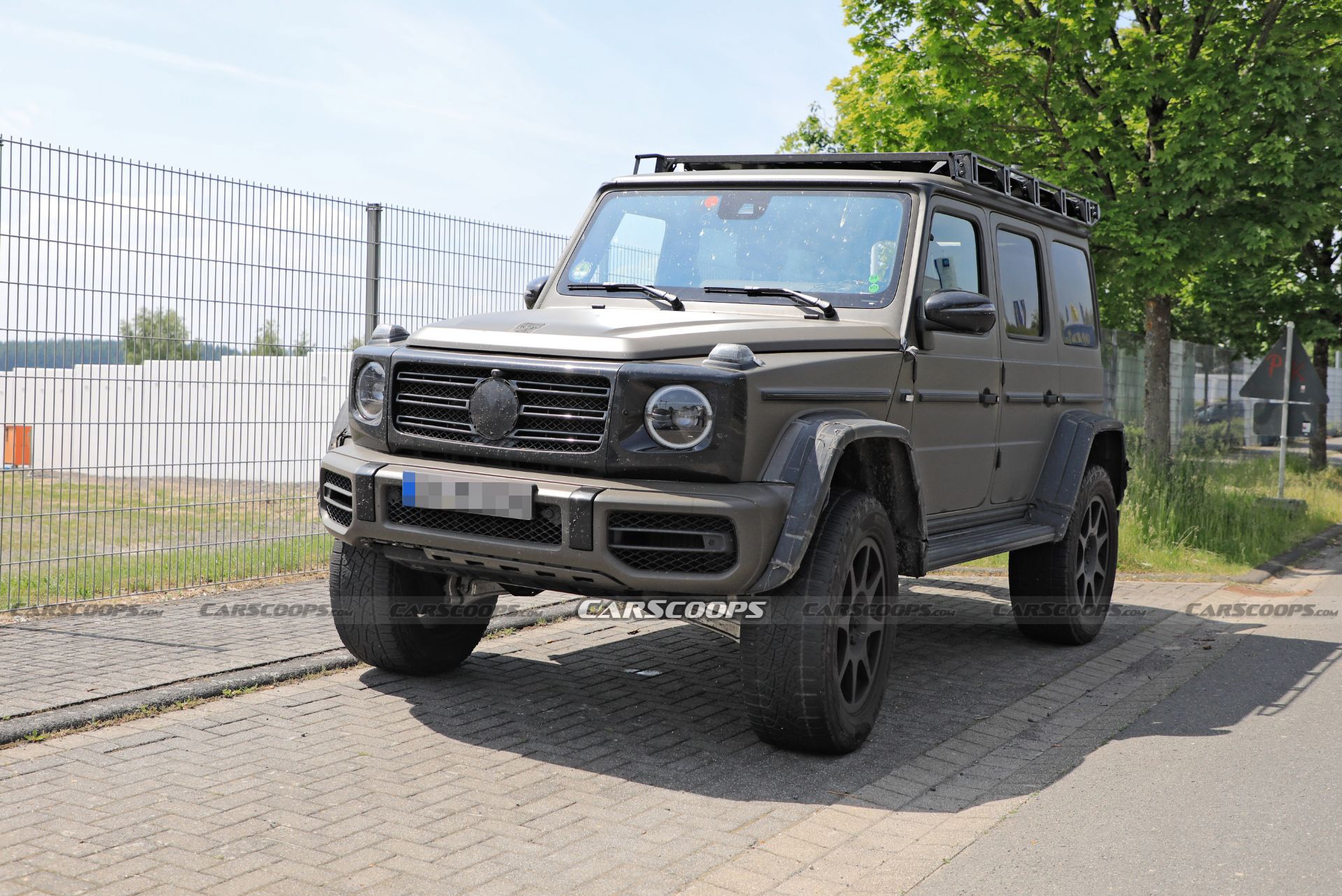 Mercedes-Benz G-Class anh 2
