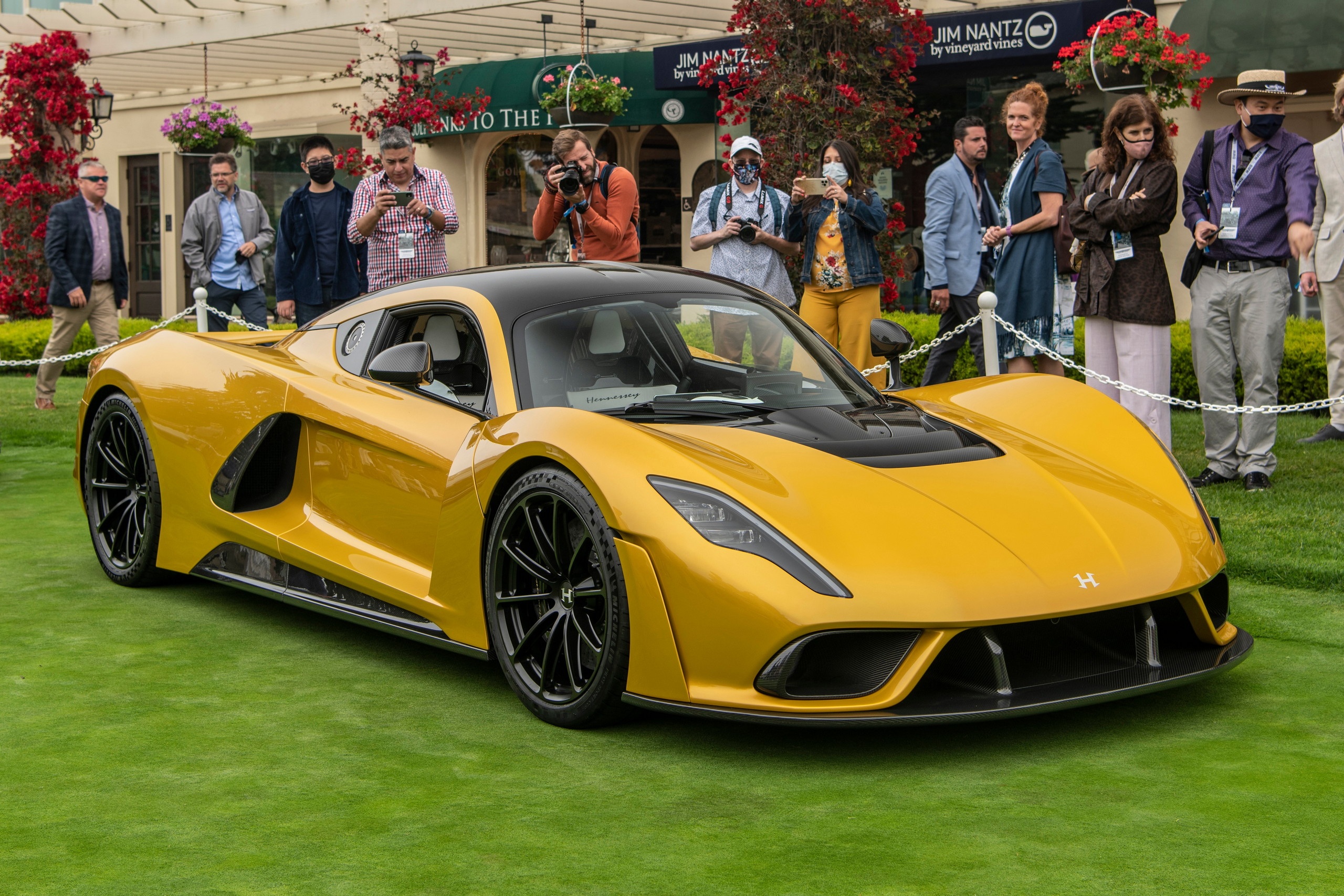 Sieu xe Hennessey Venom F5 manh hon 1.800 ma luc gap tai nan hinh anh