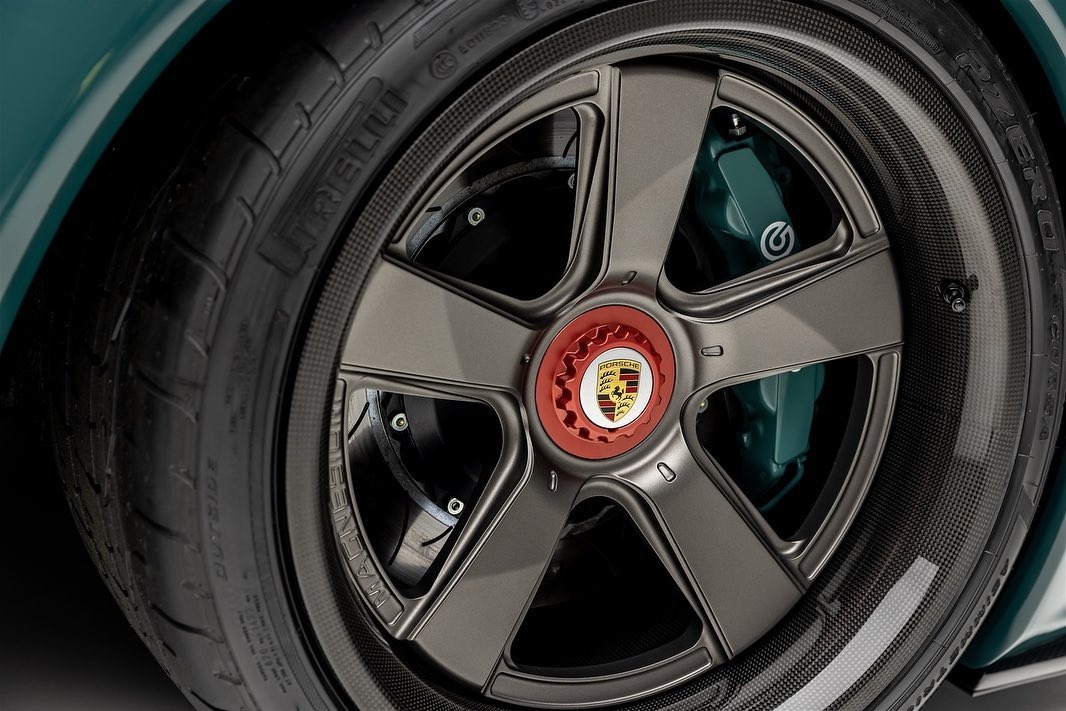 Monterey Car Week,  Monterey Car Week  2021,  The Quail,  The Quail 2021,  Gunther Werks,  Porsche,  993 Speedster Remastered,  Porsche 911 Speedster Remastered,  911,  993,  porsche 911,  porsche 993,  porsche 911 Gunther Werks,  porsche 993 Gunther Werks,  sieu xe anh 7