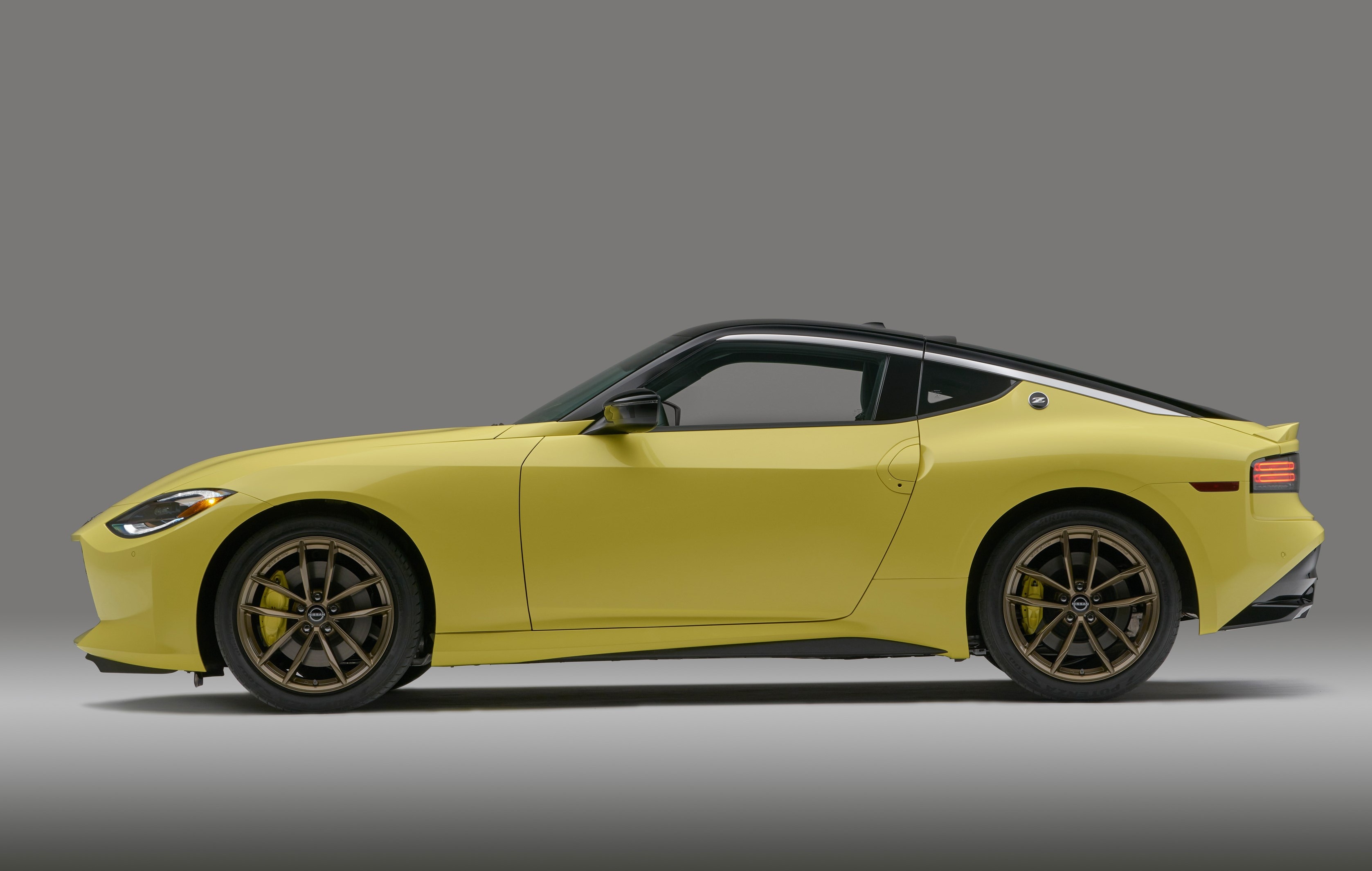 Nissan Z chinh thuc ra mat voi 3 phien ban anh 16