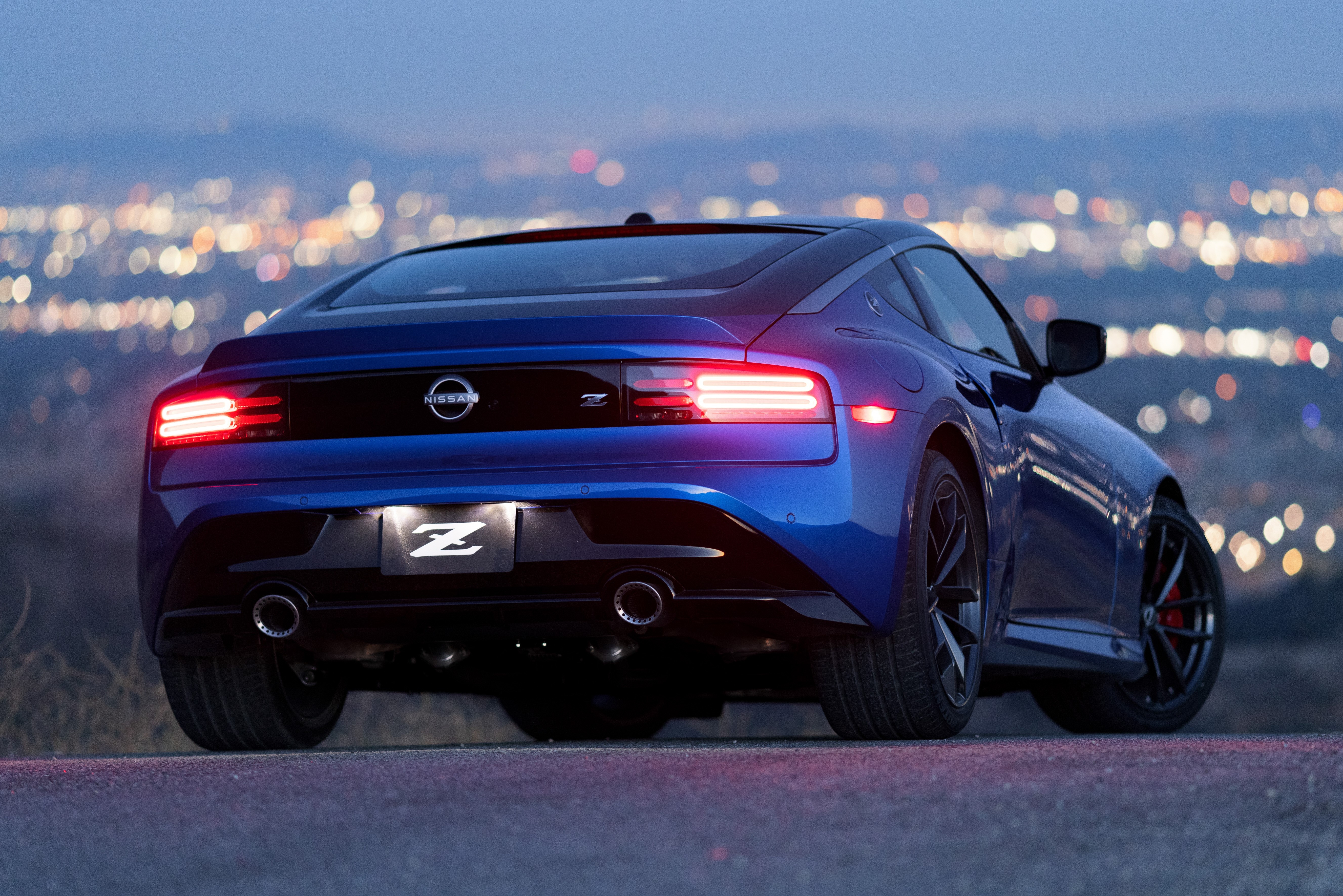 Nissan Z chinh thuc ra mat voi 3 phien ban anh 21