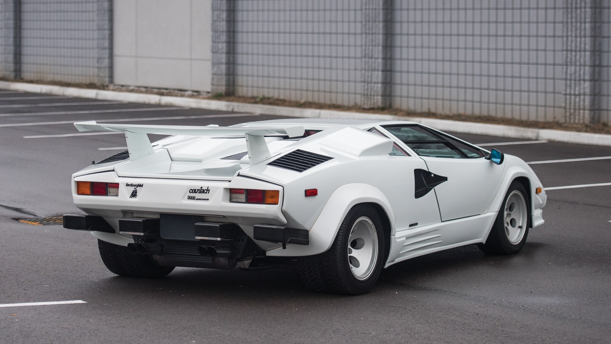 lamborghini,  murcielago,  aventador,  reventon,  countach,  diablo,  ultimae,  sv,  svj,  aventador sv,  aventador svj,  centenario,  veneno,  marzal,  lm002,  urus,  gallardo,  huracan,  miura, anh 12