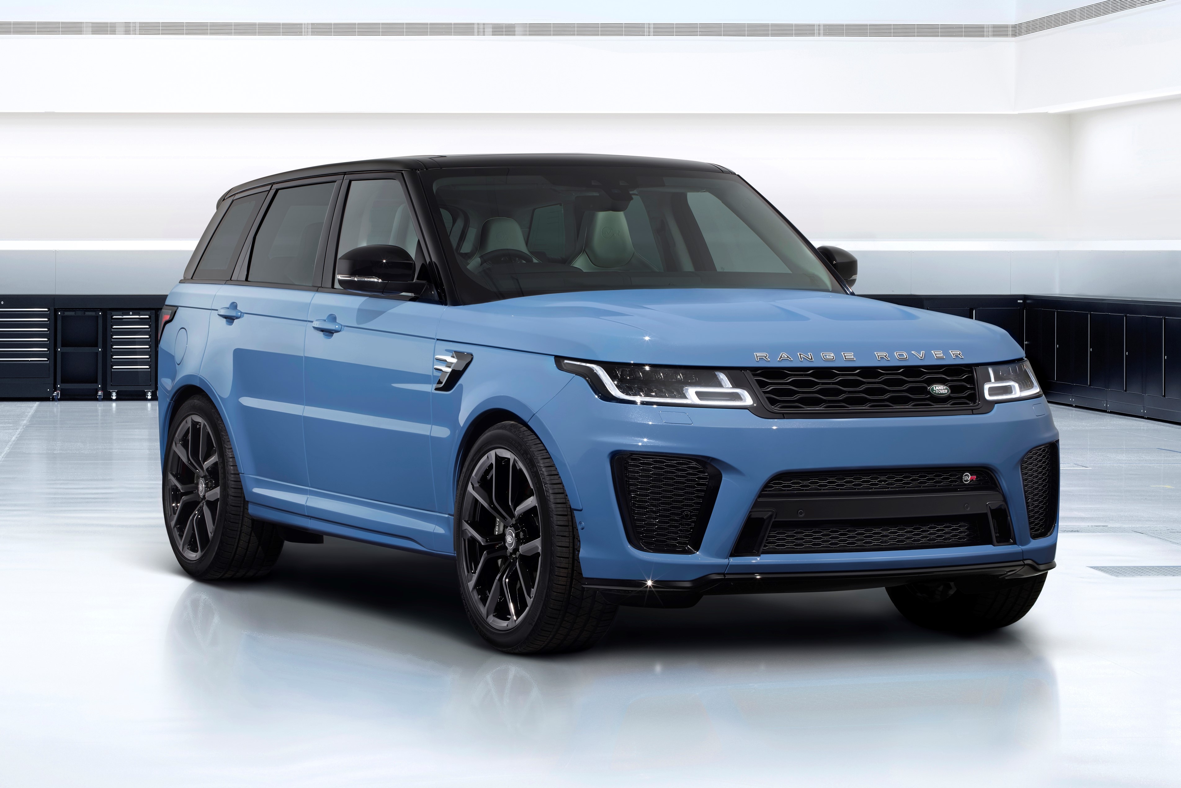 Land Rover ra mat phien ban dac biet Range Rover Sport SVR Ultimate hinh anh