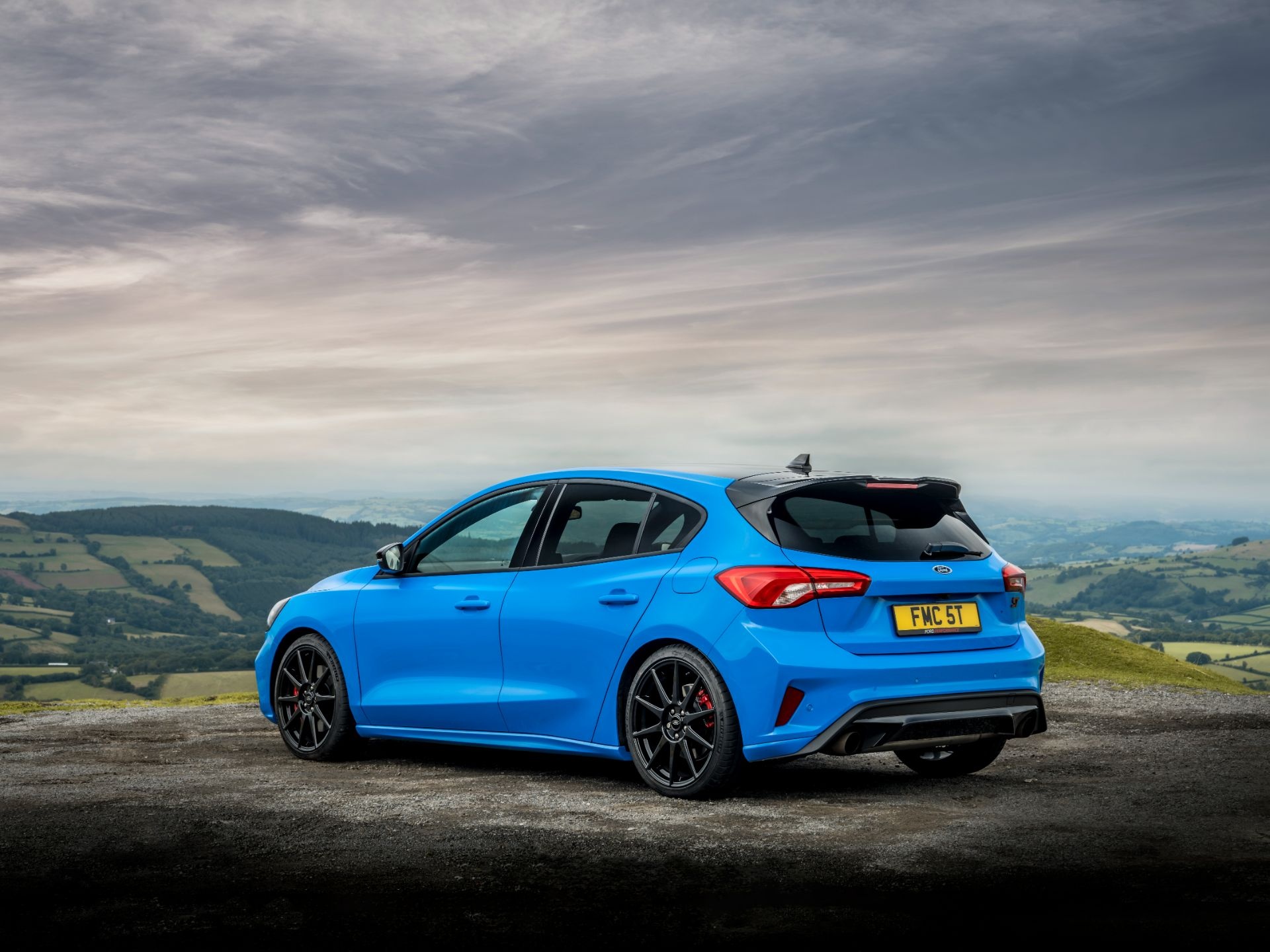 ford,  ford focus,  focus,  focus st,  ford focus st,  focus rs,  ford focus rs,  st edition,  focus st edition,  ford focus st edition,  hatchback,  hatchback cỡ nhỏ ảnh 14 ford,  ford focus,  focus,  focus st,  ford focus st,  focus rs,  ford focus rs,  st edition,  focus st edition,  ford focus st edition,  hatchback,  hatchback co nho anh 14