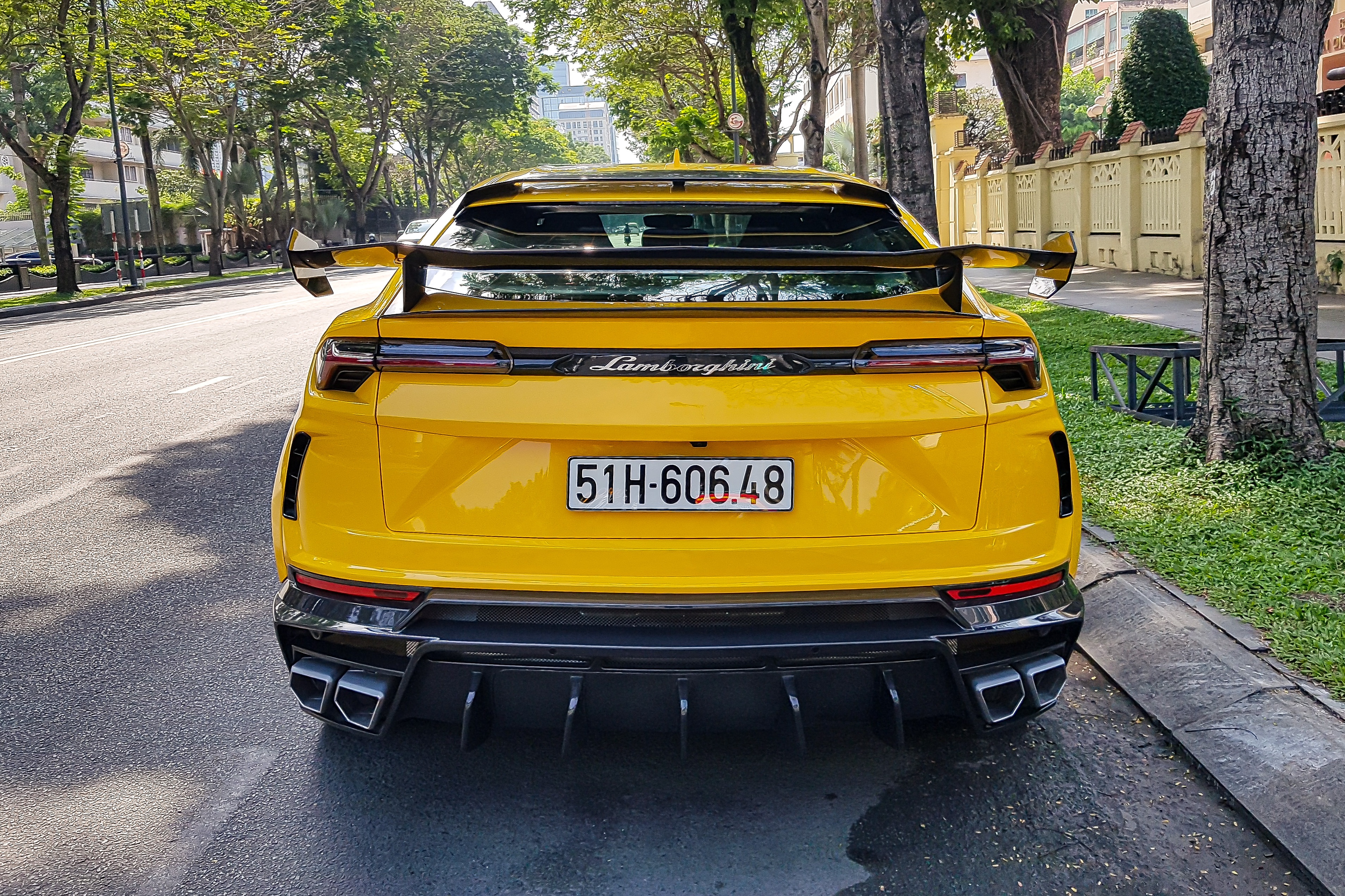lamborghini,  urus,  mansory,  venatus,  mansory venatus,  lamborghini suv,  siêu xe,  aventador,  huracan,  gallardo,  murcielago,  countach,  diablo,  lm002,  urus độ,  lamborghini độ,  novitec,  xe độ,  siêu xe,  Giallo Auge ảnh 7 lamborghini,  urus,  mansory,  venatus,  mansory venatus,  lamborghini suv,  sieu xe,  aventador,  huracan,  gallardo,  murcielago,  countach,  diablo,  lm002,  urus do,  lamborghini do,  novitec,  xe do,  sieu xe,  Giallo Auge anh 7