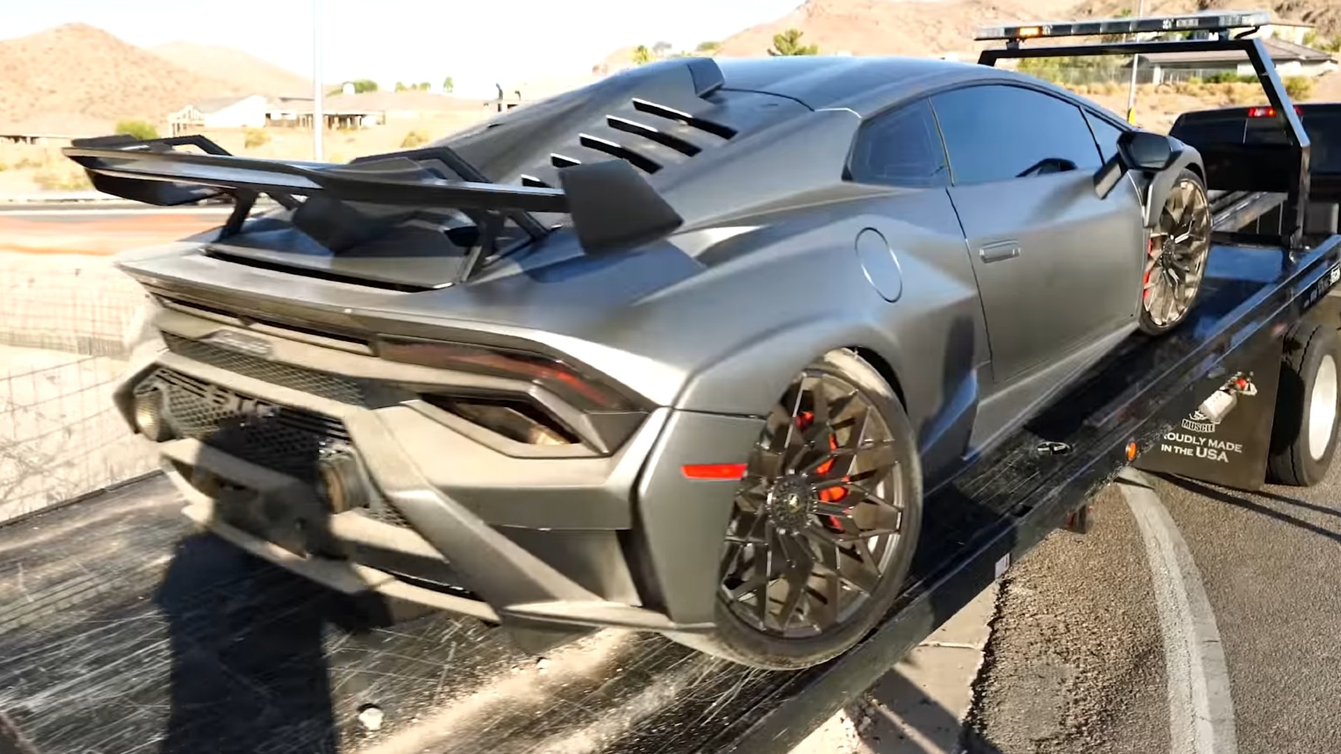 Khach thue xe Lamborghini Huracan STO gay tai nan tai My hinh anh