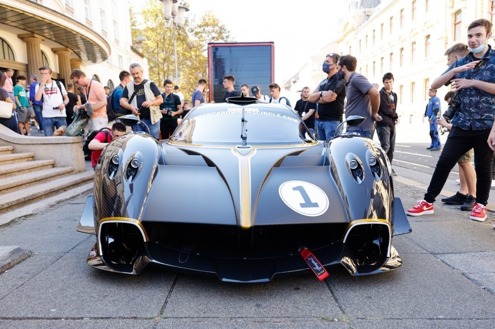 Pagani Huayra R xuat hien tai su kien Supercar Owners Circle 2021 hinh anh