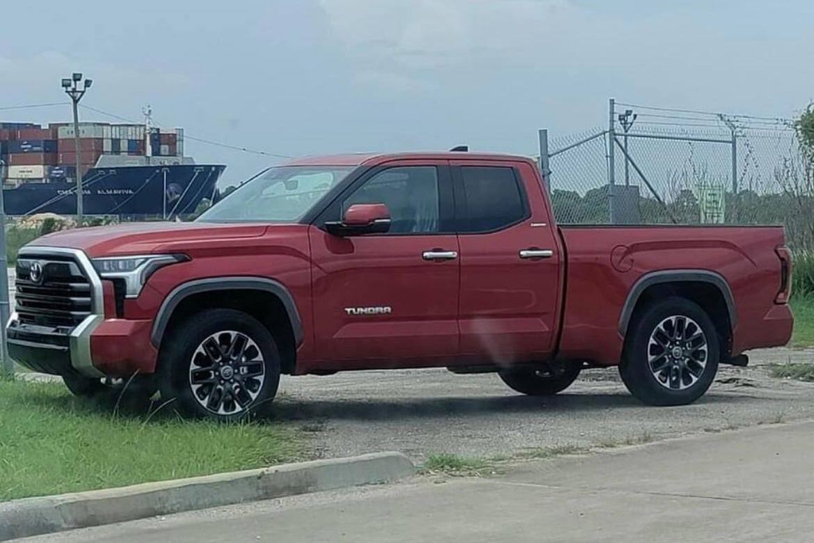 Lo anh ban tai Toyota Tundra the he moi hinh anh