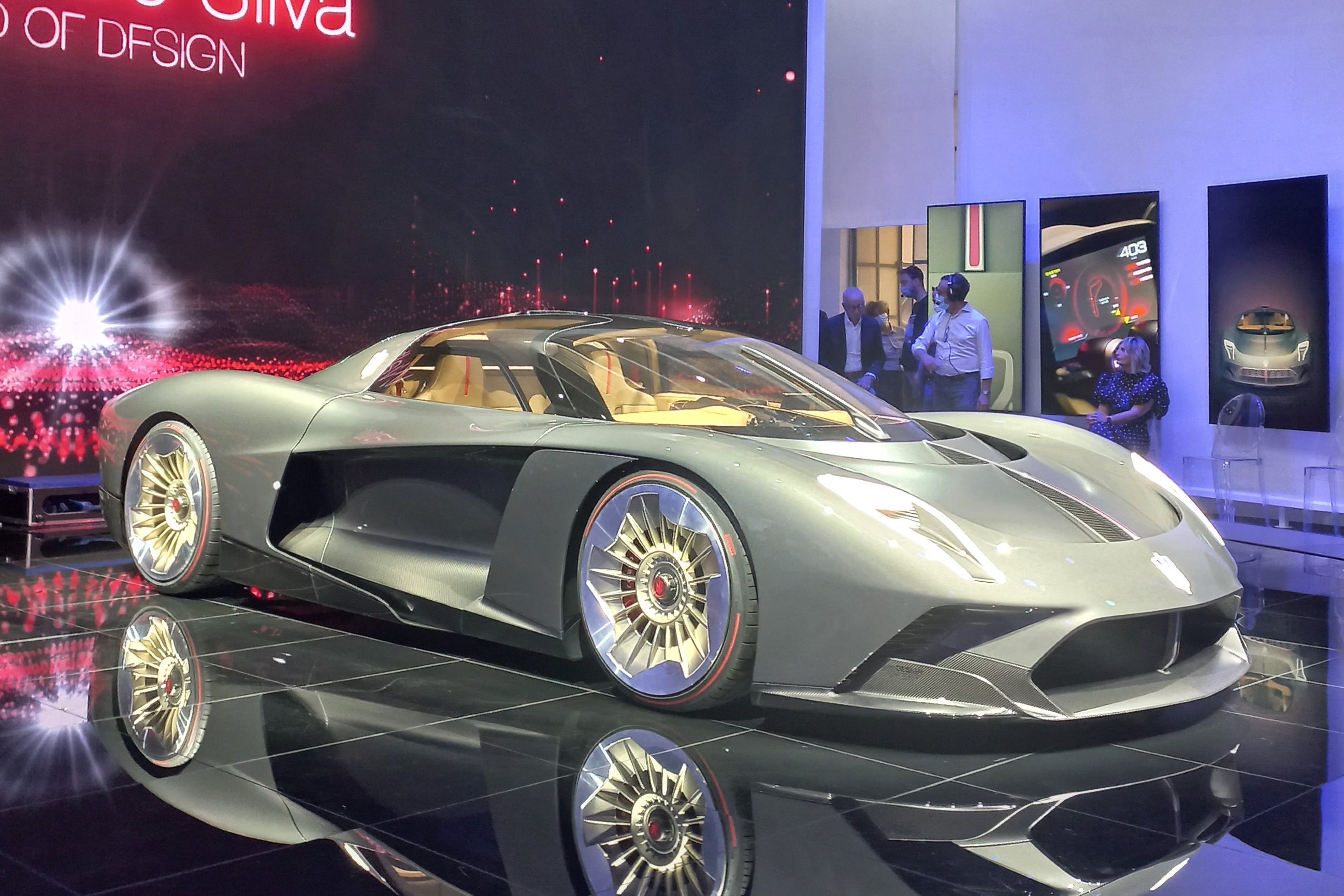 Sieu xe Trung Quoc Hongqi S9 ra mat voi muc tieu danh bai Lamborghini hinh anh