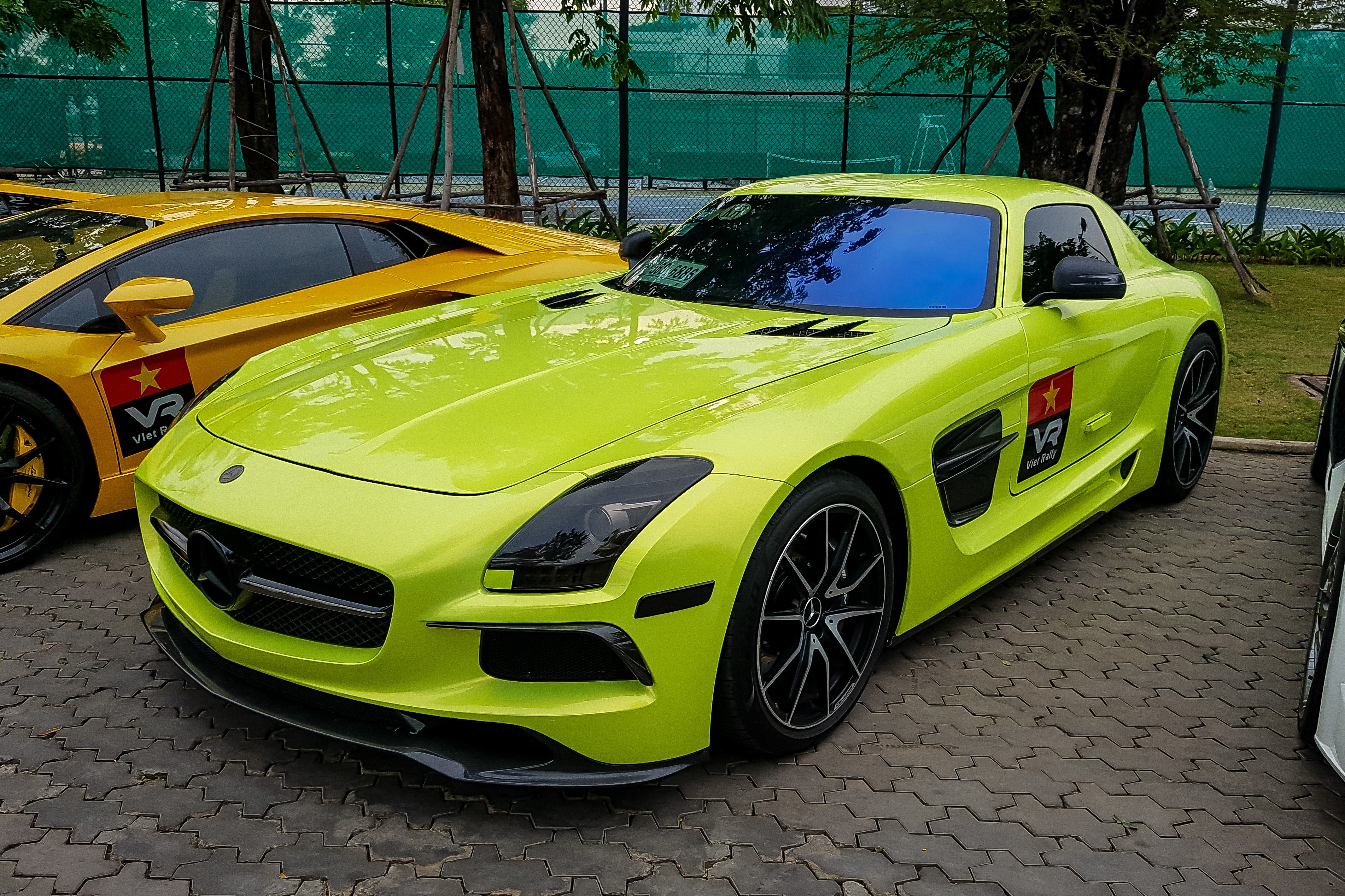 sieu xe,  xe do,  lamborghini,  ferrari,  aston martin,  mclaren,  nissan,  bentley,  audi,  mercedes-benz,  mercedes,  720s,  senna,  aventador,  huracan,  gallardo,  liberty walk,  novitec,  regula,  urus,  continental gt,  r8,  audi r8,  458,  458 italia,  488 gtb,  488,  f8 tributo,  f8,  570s,  650s,  porsche,  porsche 911,  911,  sls amg,  g63,  v8 vantage,  gt-r,  nissan gt-r,  minh nhua anh 11