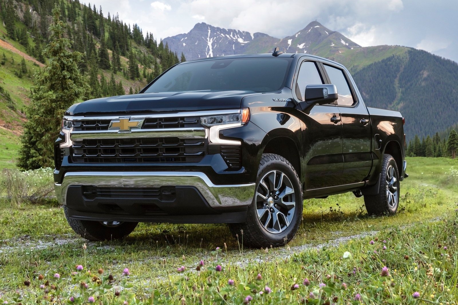 ban tai,  chevrolet,  silverado,  colorado,  zr2,  chevrolet silverado,  chevrolet silverado zr2,  ford,  ram,  f-150,  raptor,  ram 1500 trx,  f-150 raptor anh 3