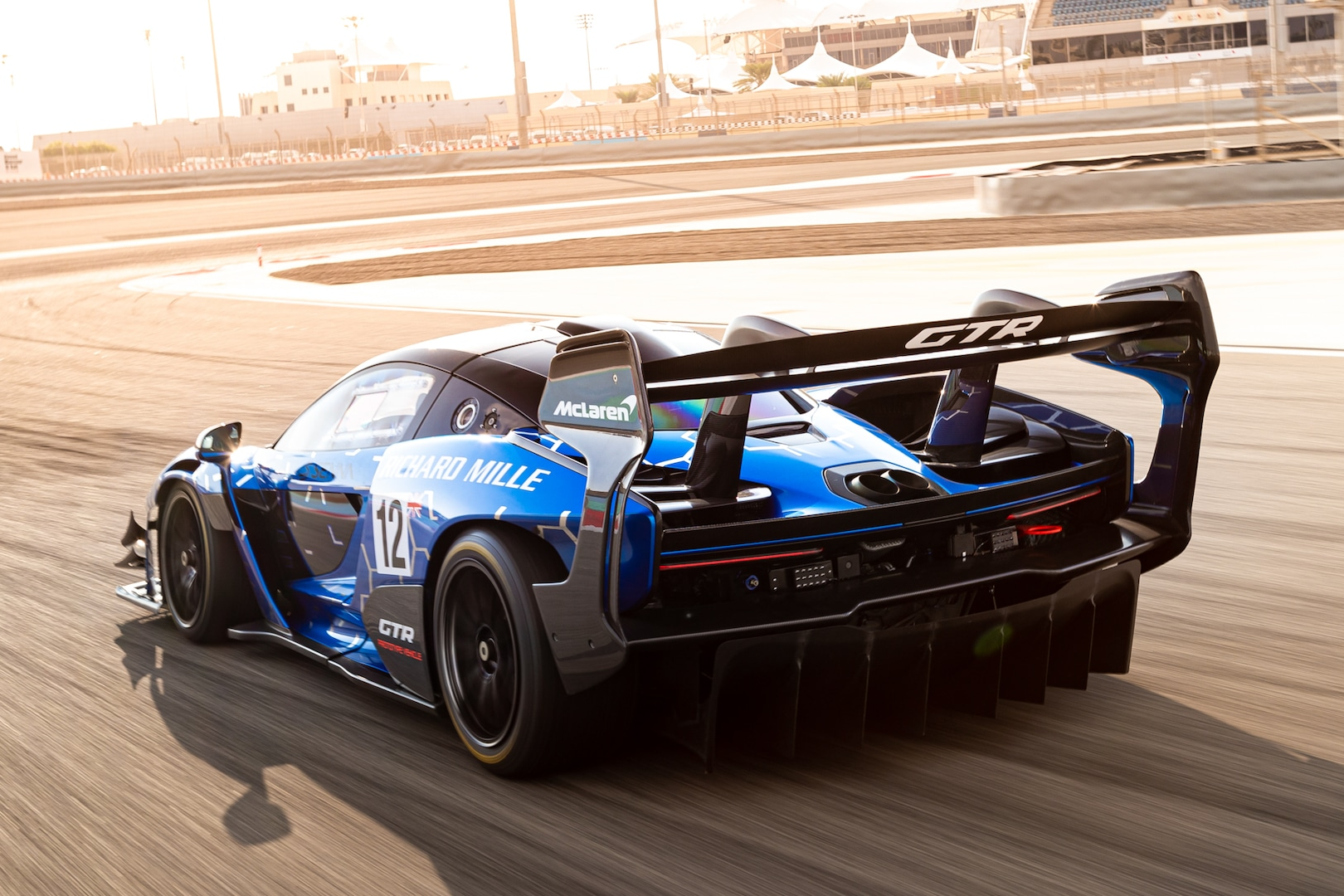 sieu xe,  ferrari,  fxx,  fxx-k,  fxx-k evo,  599xx,  599xx evo,  pagani,  huayra,  huayra r,  aston martin,  valkyrie,  valkyrie amr pro,  lamborghini,  essenza scv12,  scv12,  mclaren,  senna,  senna gtr,  bugatti,  bolide,  porsche anh 14