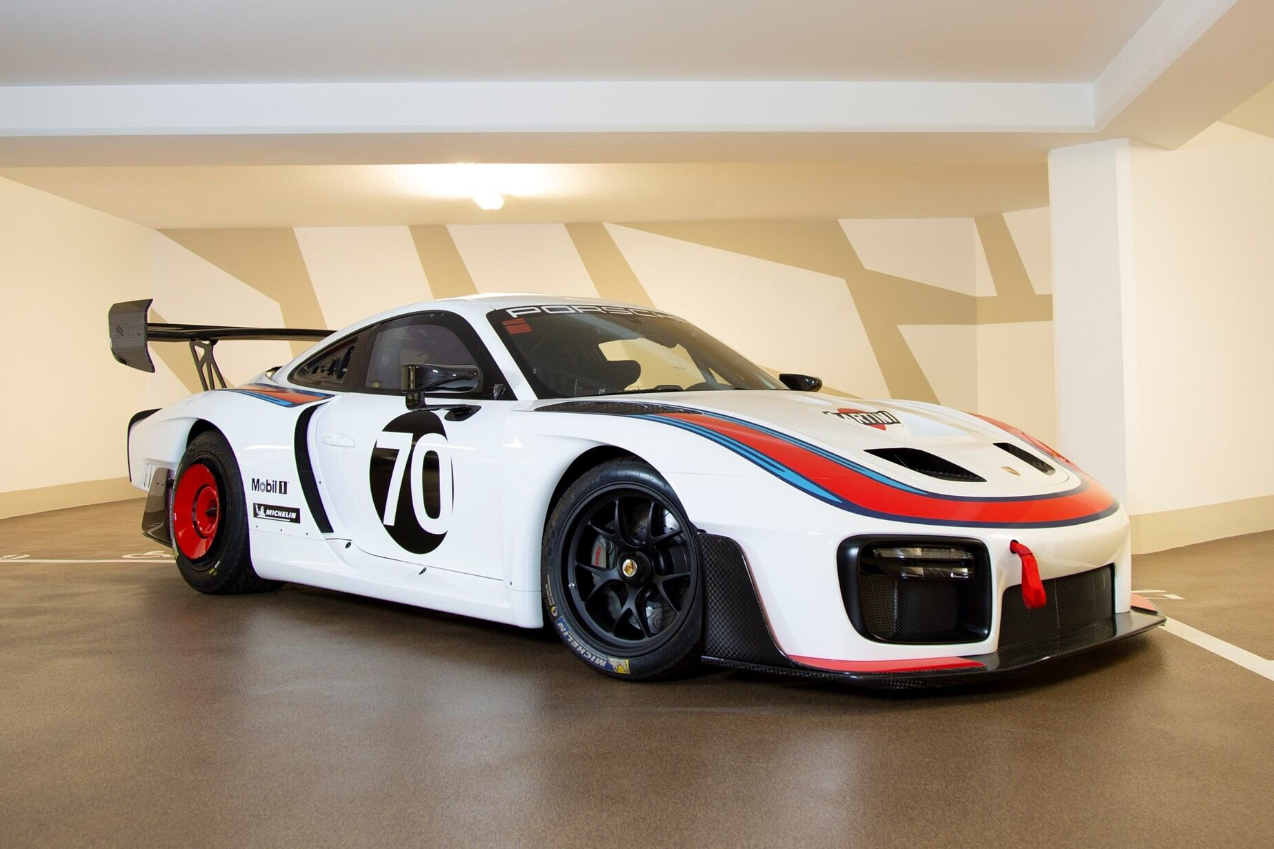 sieu xe,  ferrari,  fxx,  fxx-k,  fxx-k evo,  599xx,  599xx evo,  pagani,  huayra,  huayra r,  aston martin,  valkyrie,  valkyrie amr pro,  lamborghini,  essenza scv12,  scv12,  mclaren,  senna,  senna gtr,  bugatti,  bolide,  porsche anh 17