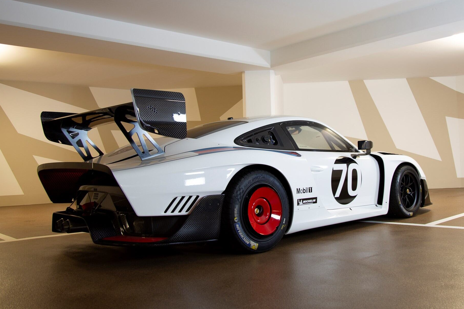 sieu xe,  ferrari,  fxx,  fxx-k,  fxx-k evo,  599xx,  599xx evo,  pagani,  huayra,  huayra r,  aston martin,  valkyrie,  valkyrie amr pro,  lamborghini,  essenza scv12,  scv12,  mclaren,  senna,  senna gtr,  bugatti,  bolide,  porsche anh 19