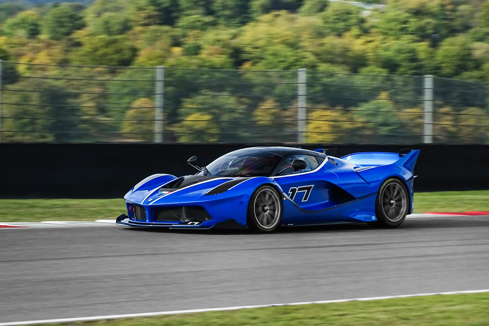 sieu xe,  ferrari,  fxx,  fxx-k,  fxx-k evo,  599xx,  599xx evo,  pagani,  huayra,  huayra r,  aston martin,  valkyrie,  valkyrie amr pro,  lamborghini,  essenza scv12,  scv12,  mclaren,  senna,  senna gtr,  bugatti,  bolide,  porsche anh 3