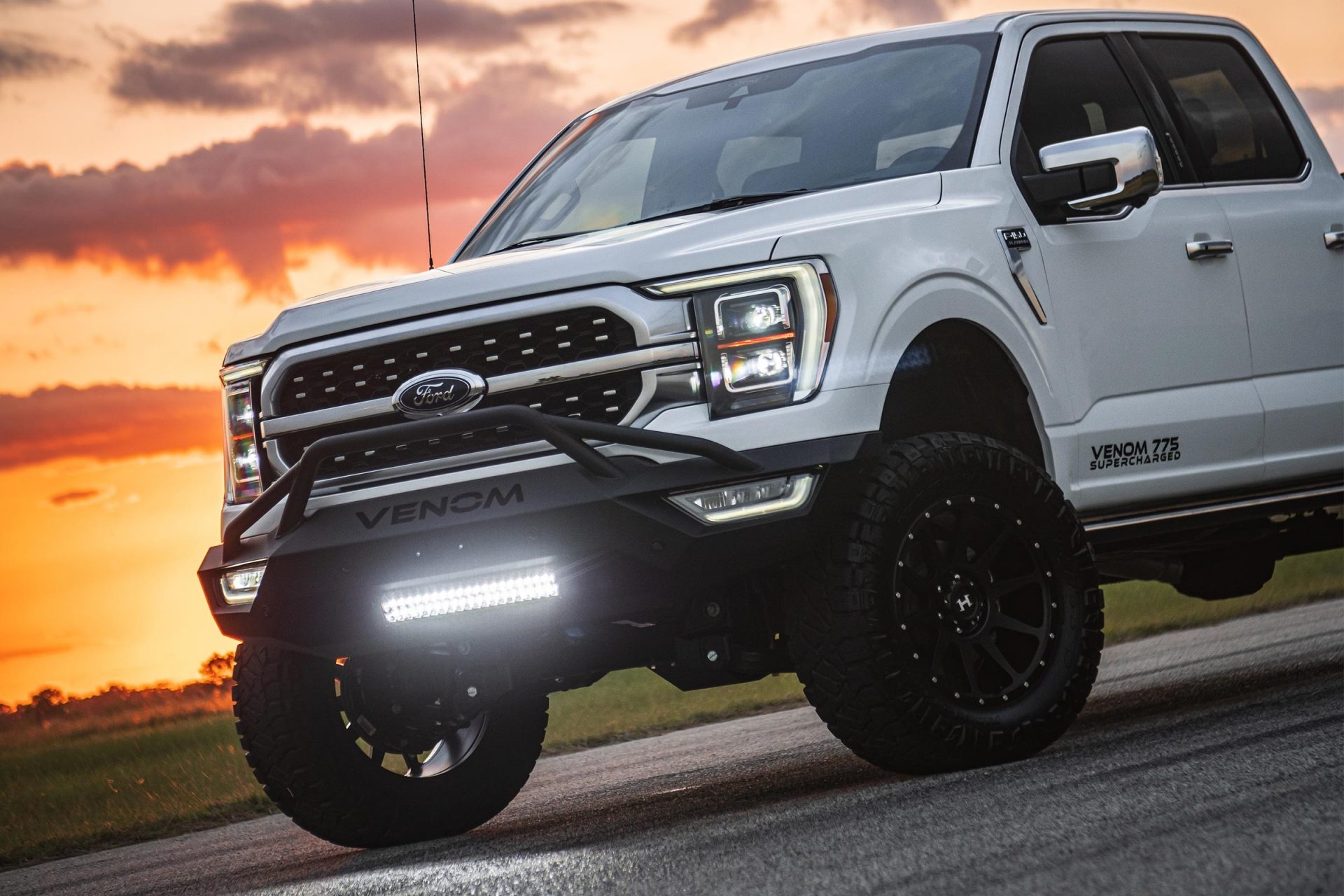 bán tải Ford F-150 ảnh 5 ban tai Ford F-150 anh 5