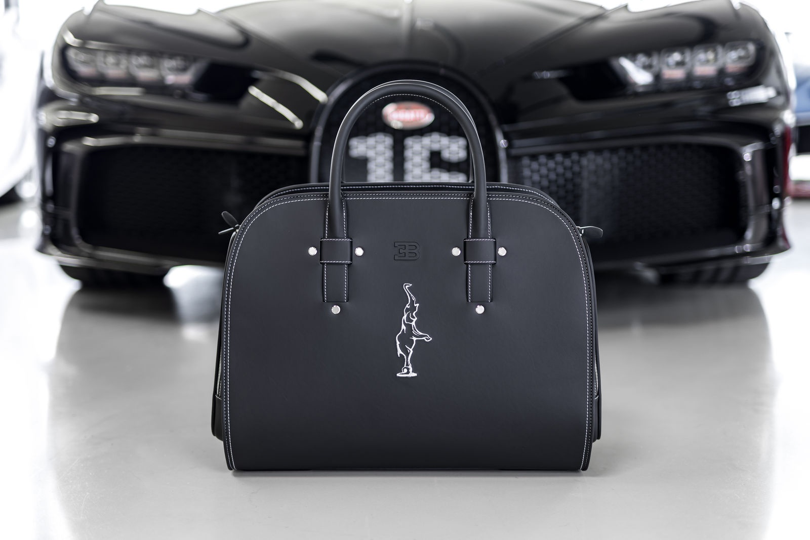 phụ kiện siêu xe Bugatti ảnh 8 phu kien sieu xe Bugatti anh 8