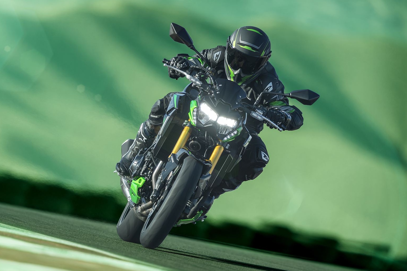 Kawasaki  Z900 SE 2022 ảnh 10 Kawasaki  Z900 SE 2022 anh 10