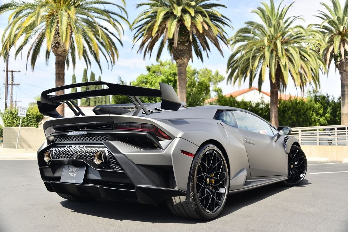 Lamborghini Huracan STO anh 10