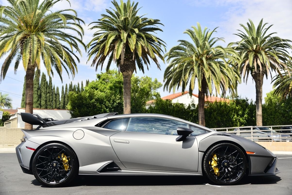 Lamborghini Huracan STO anh 4