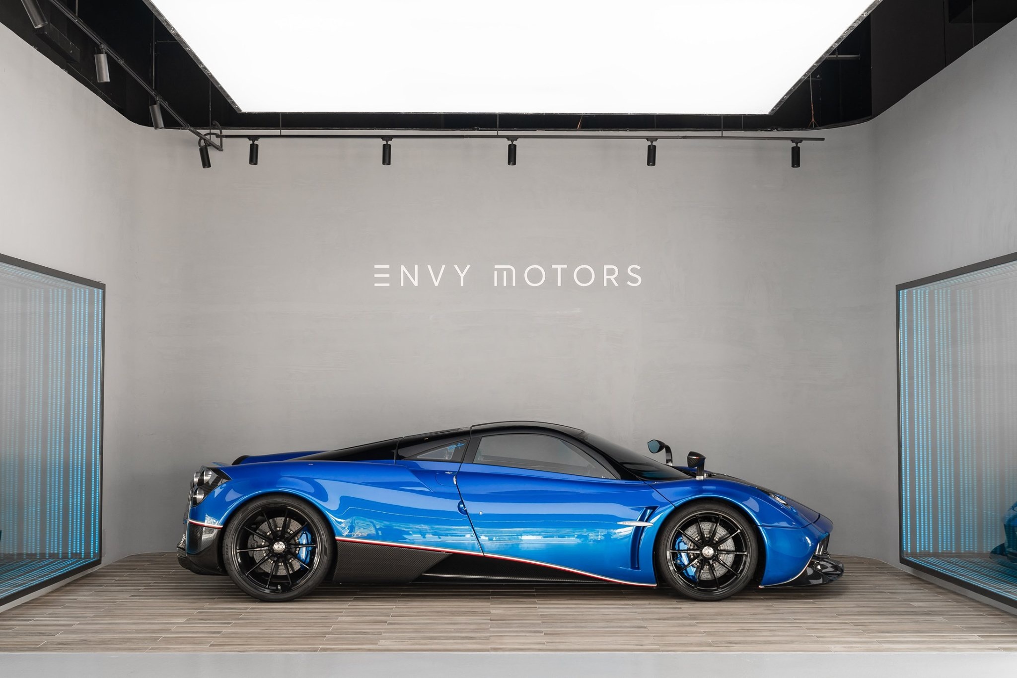 Siêu xe Pagani Huayra ảnh 4 Sieu xe Pagani Huayra anh 4
