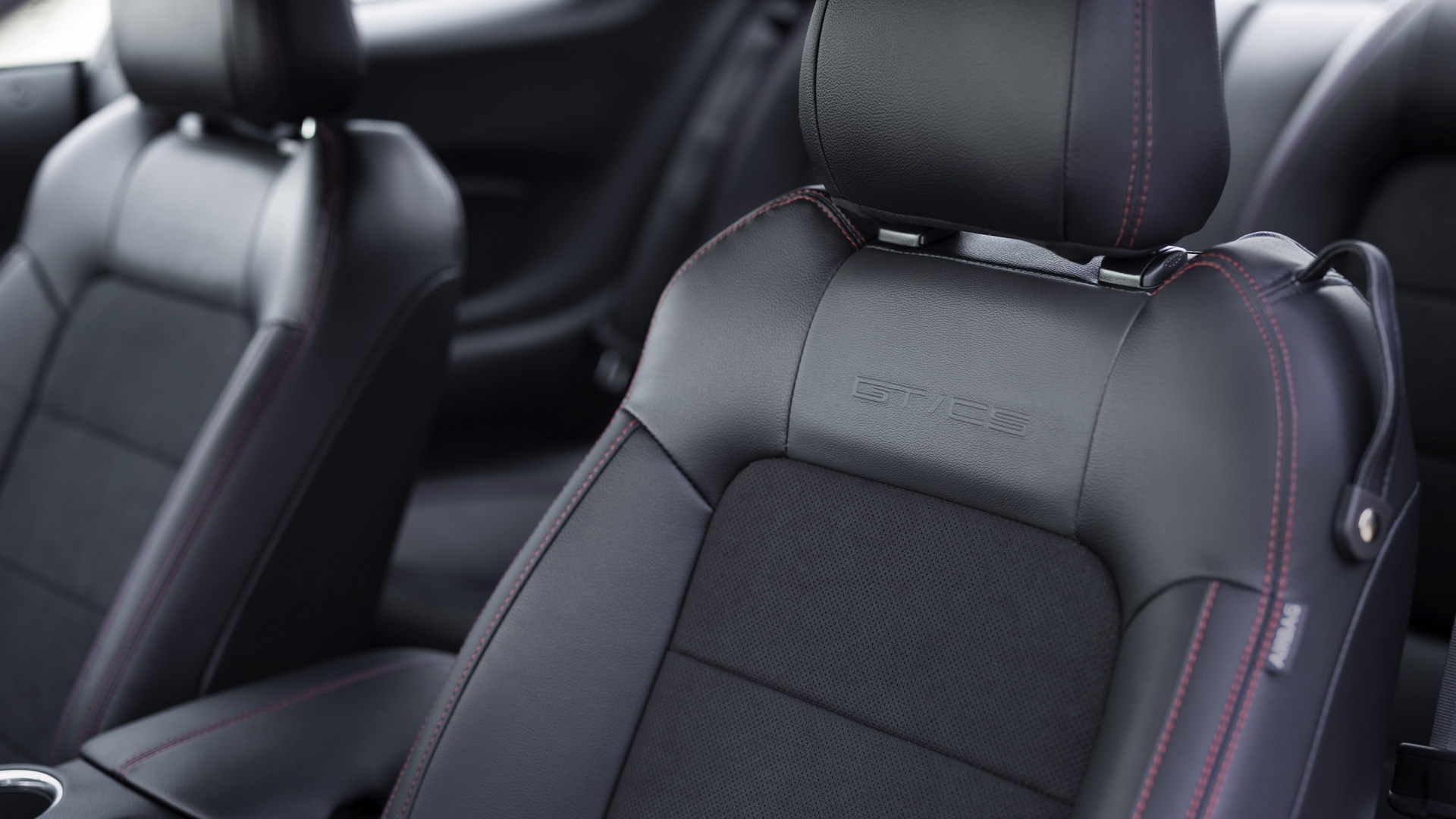 Ford Mustang 2022 anh 20