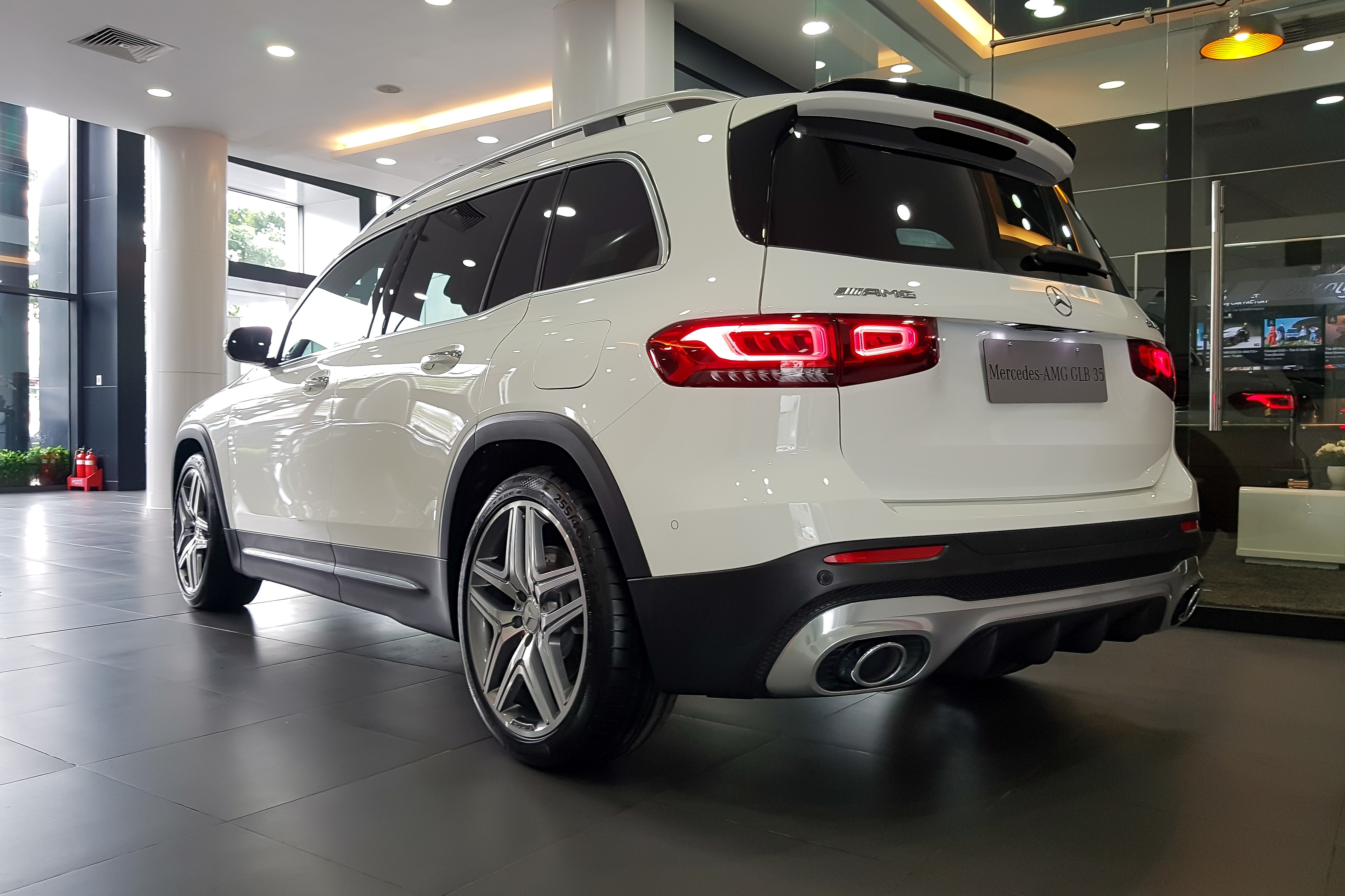 Mercedes-AMG GLB 35 anh 6