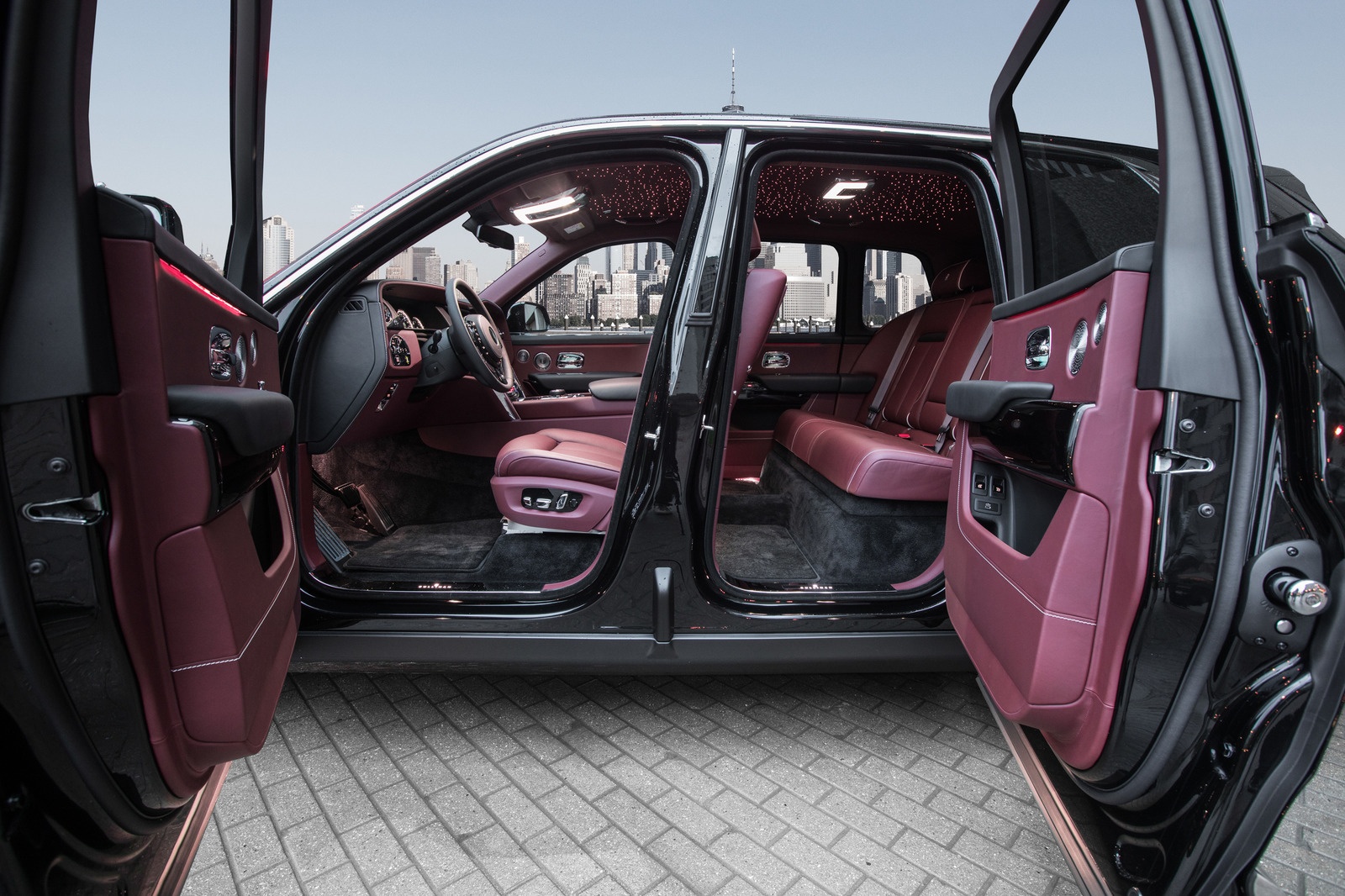 Rolls-Royce Cullinan phien ban chong dan anh 5