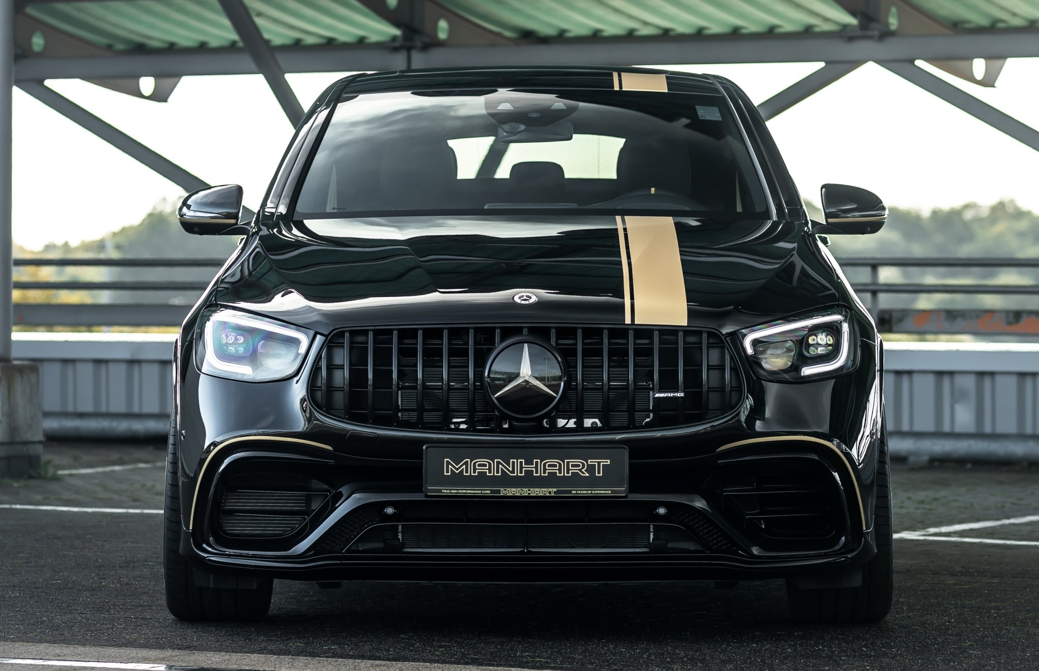Mercedes-AMG GLC 63 anh 3
