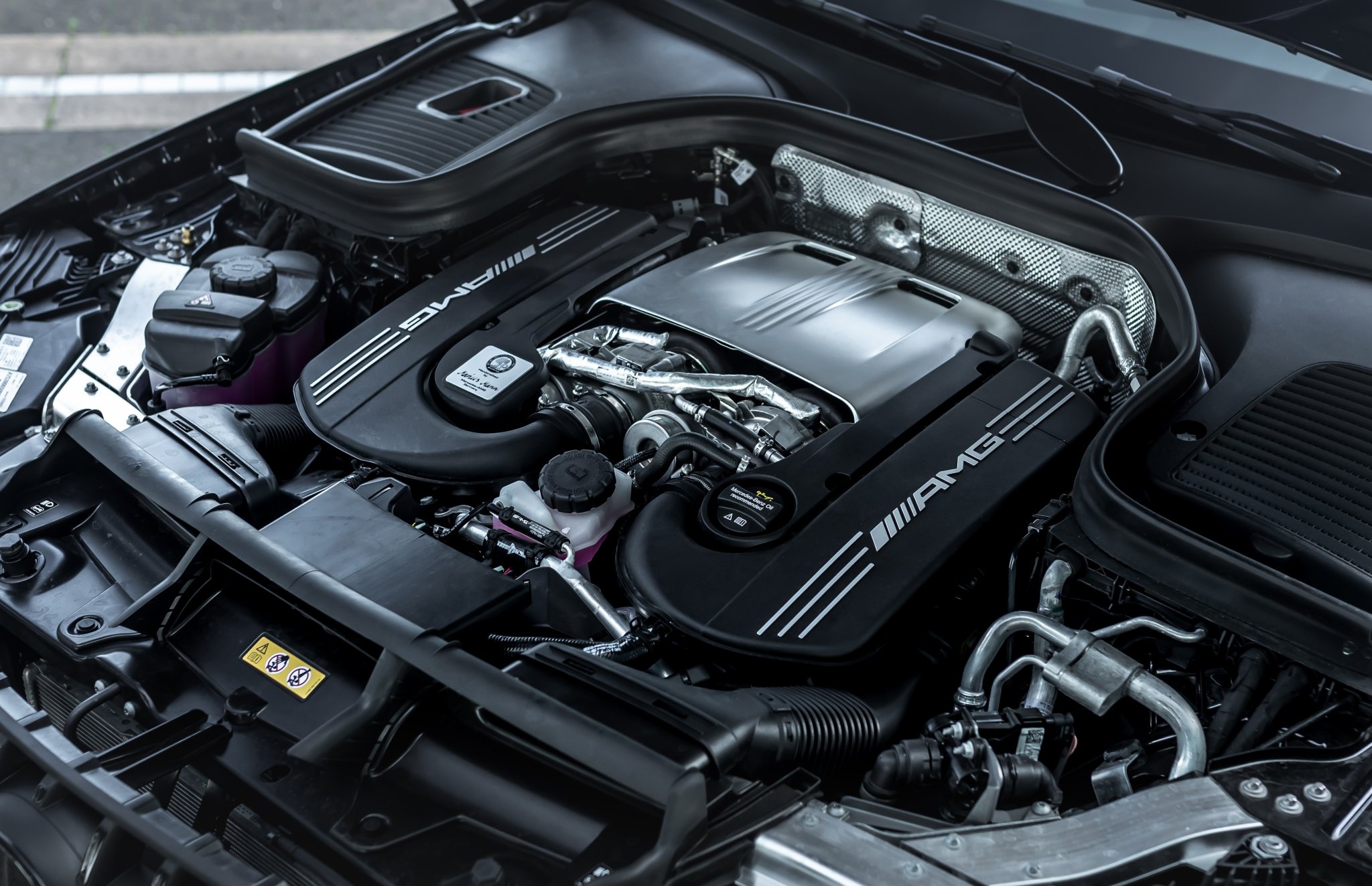 Mercedes-AMG GLC 63 anh 8