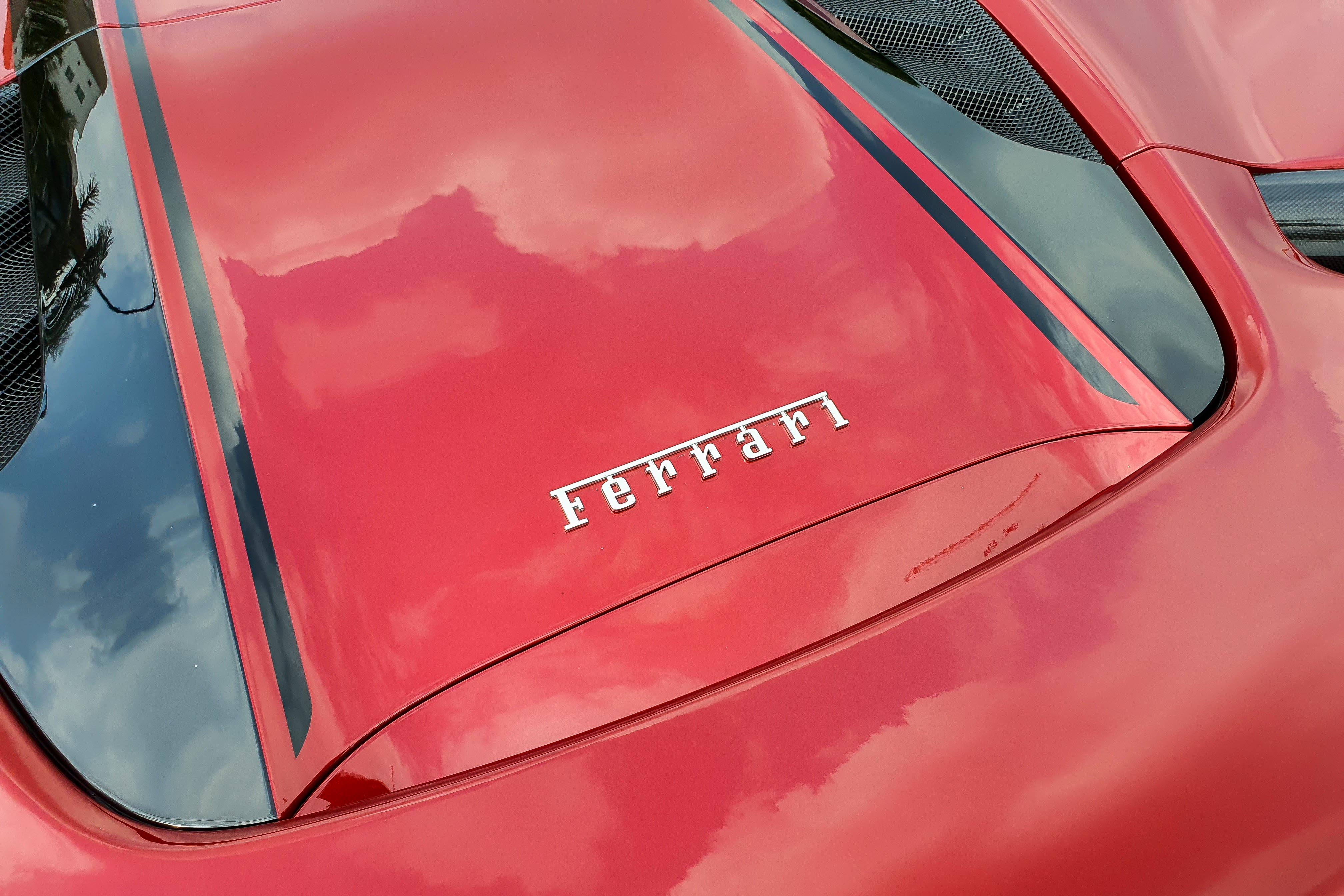 Ferrari 488 Pista anh 7