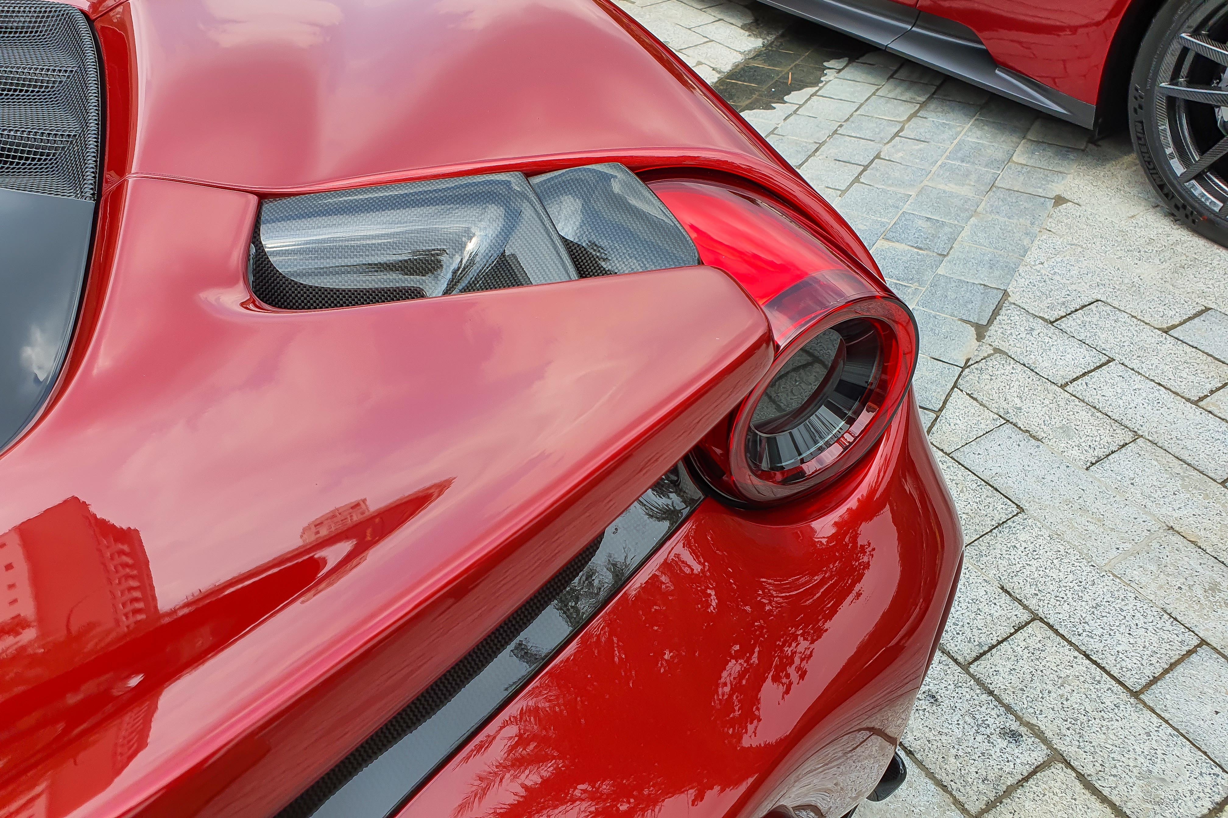 Ferrari 488 Pista anh 4