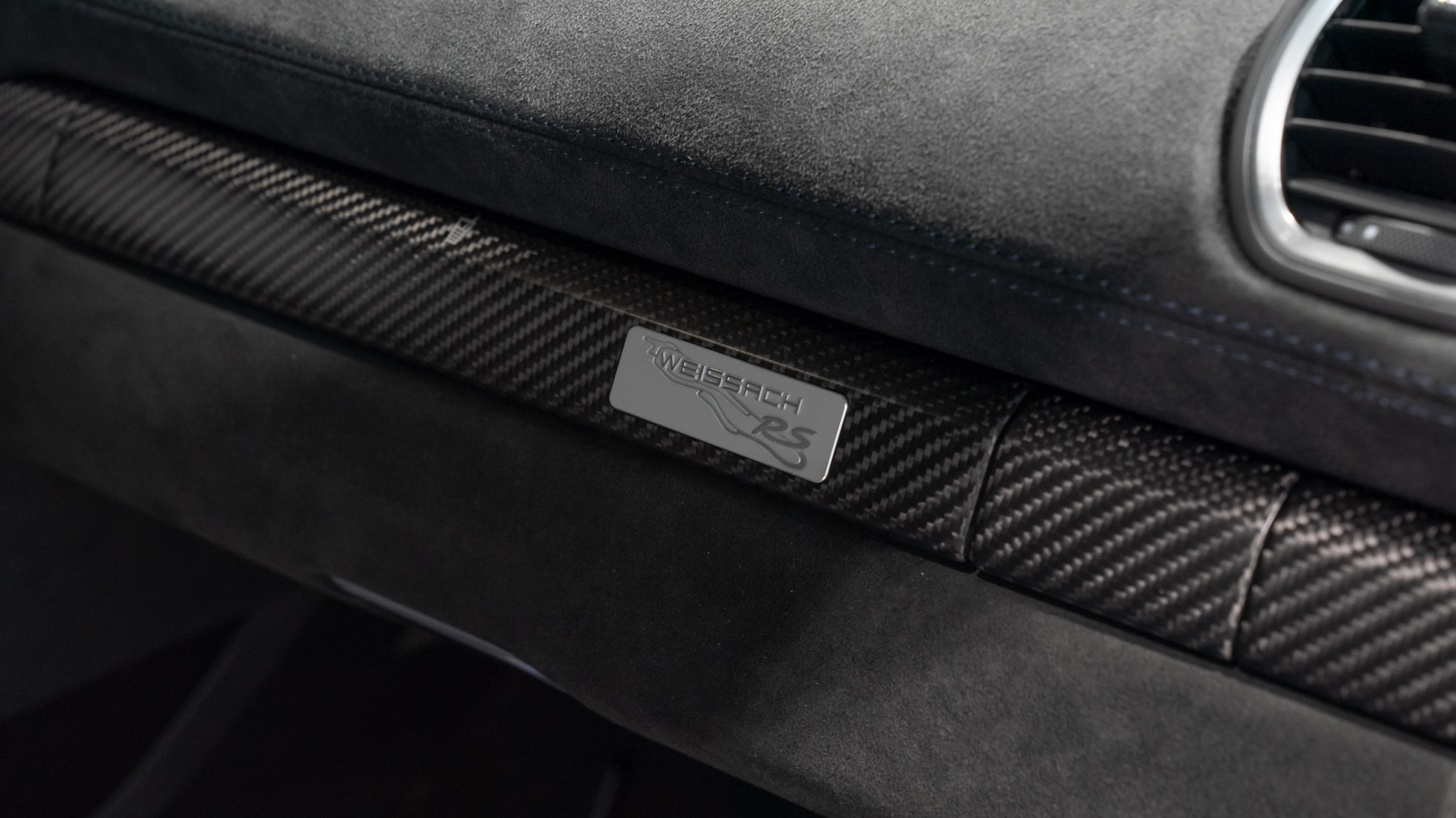 Porsche 718 Cayman GT4 RS anh 14