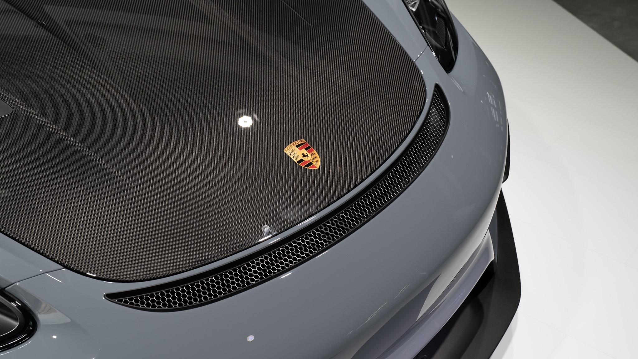 Porsche 718 Cayman GT4 RS anh 6