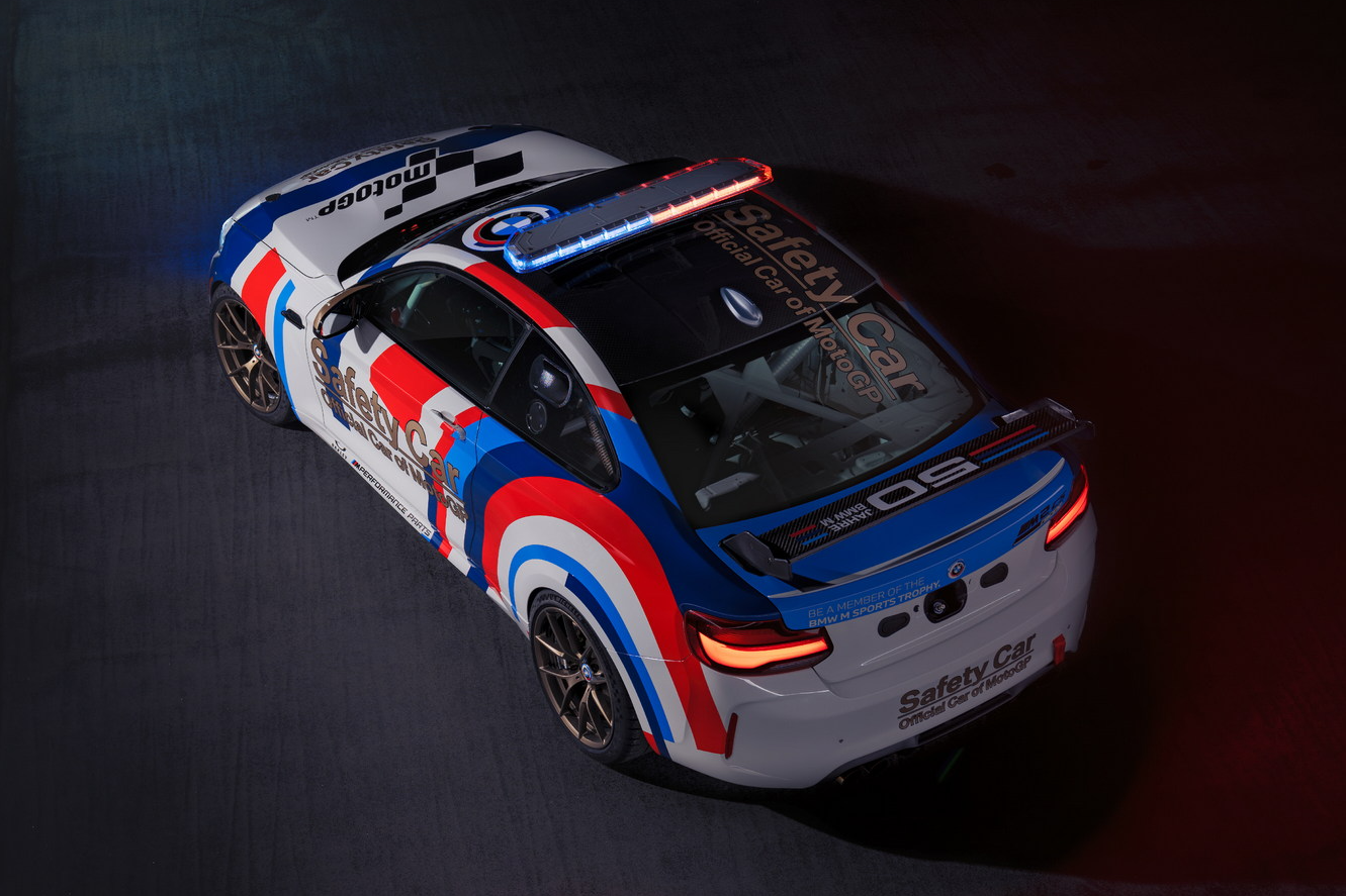 sieu xe,  xe an toan,  safety car,  cong thuc 1,  f1,  dua xe,  porsche,  mercedes,  amg,  bmw,  gt black series,  porsche 911,  taycan,  bmw i4,  i4 m50 anh 21