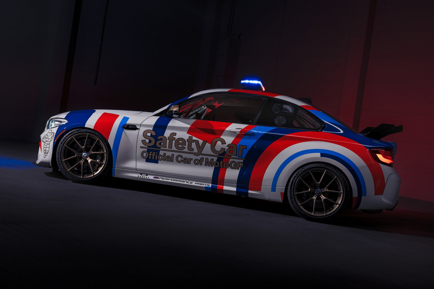 sieu xe,  xe an toan,  safety car,  cong thuc 1,  f1,  dua xe,  porsche,  mercedes,  amg,  bmw,  gt black series,  porsche 911,  taycan,  bmw i4,  i4 m50 anh 22