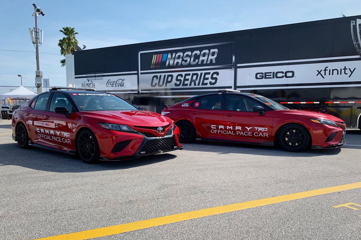 Loat xe an toan trong cac giai dua nam 2022 hinh anh