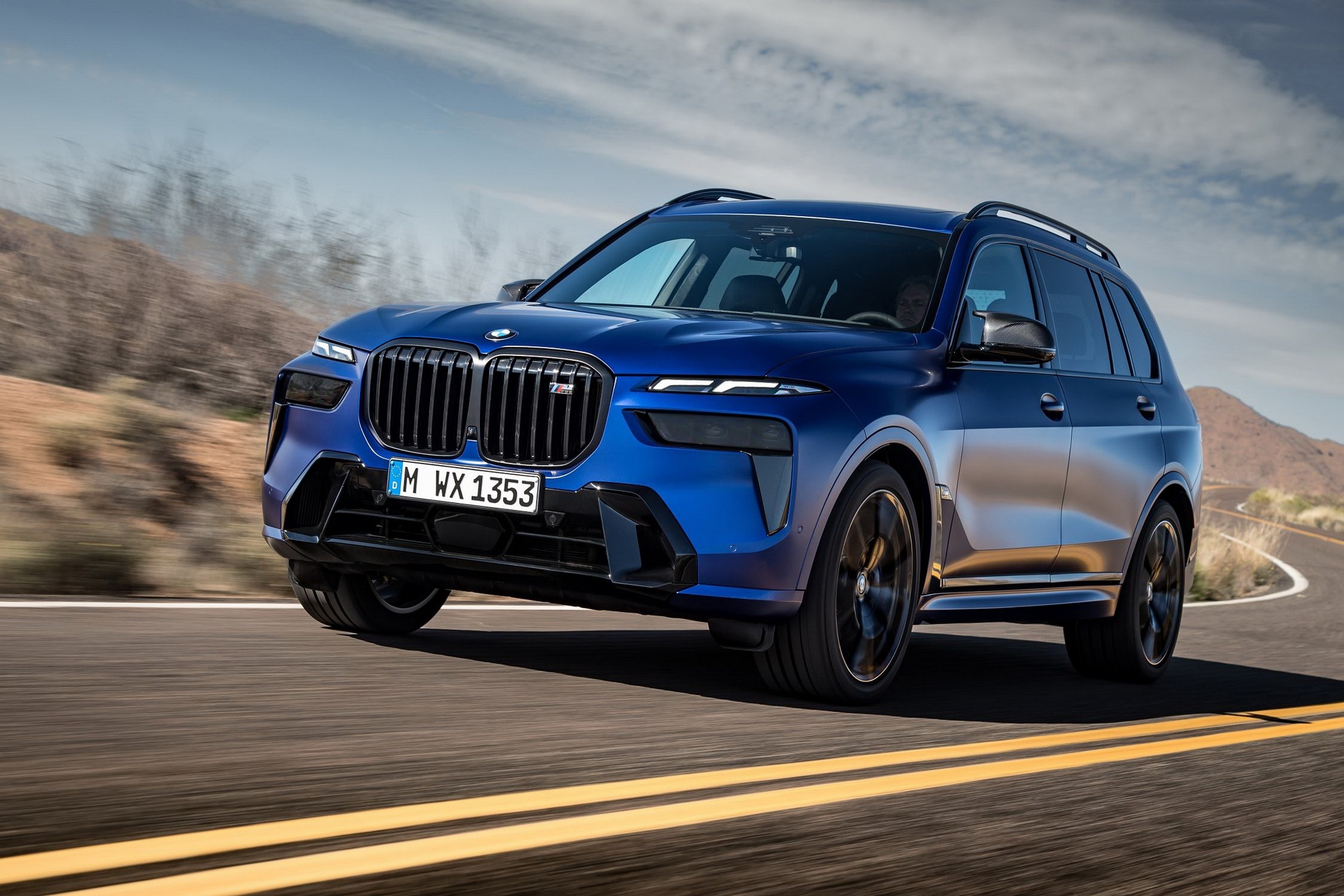 BMW X7 moi duoc nang cap dang ke ve thiet ke va cong nghe hinh anh