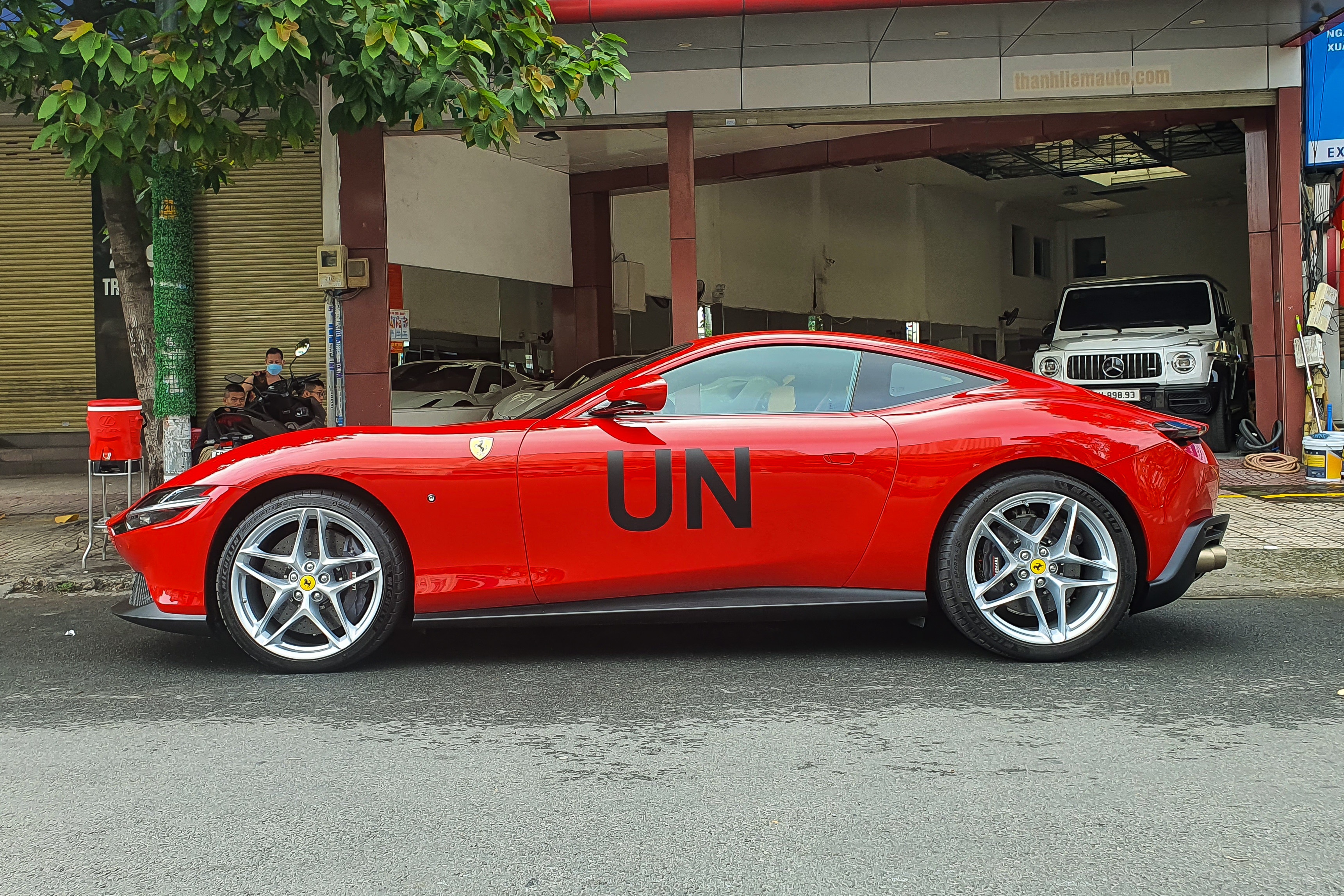 ferrari,  roma,  ferrari roma,  trung nguyen,  ca phe,  dang le nguyen vu anh 5