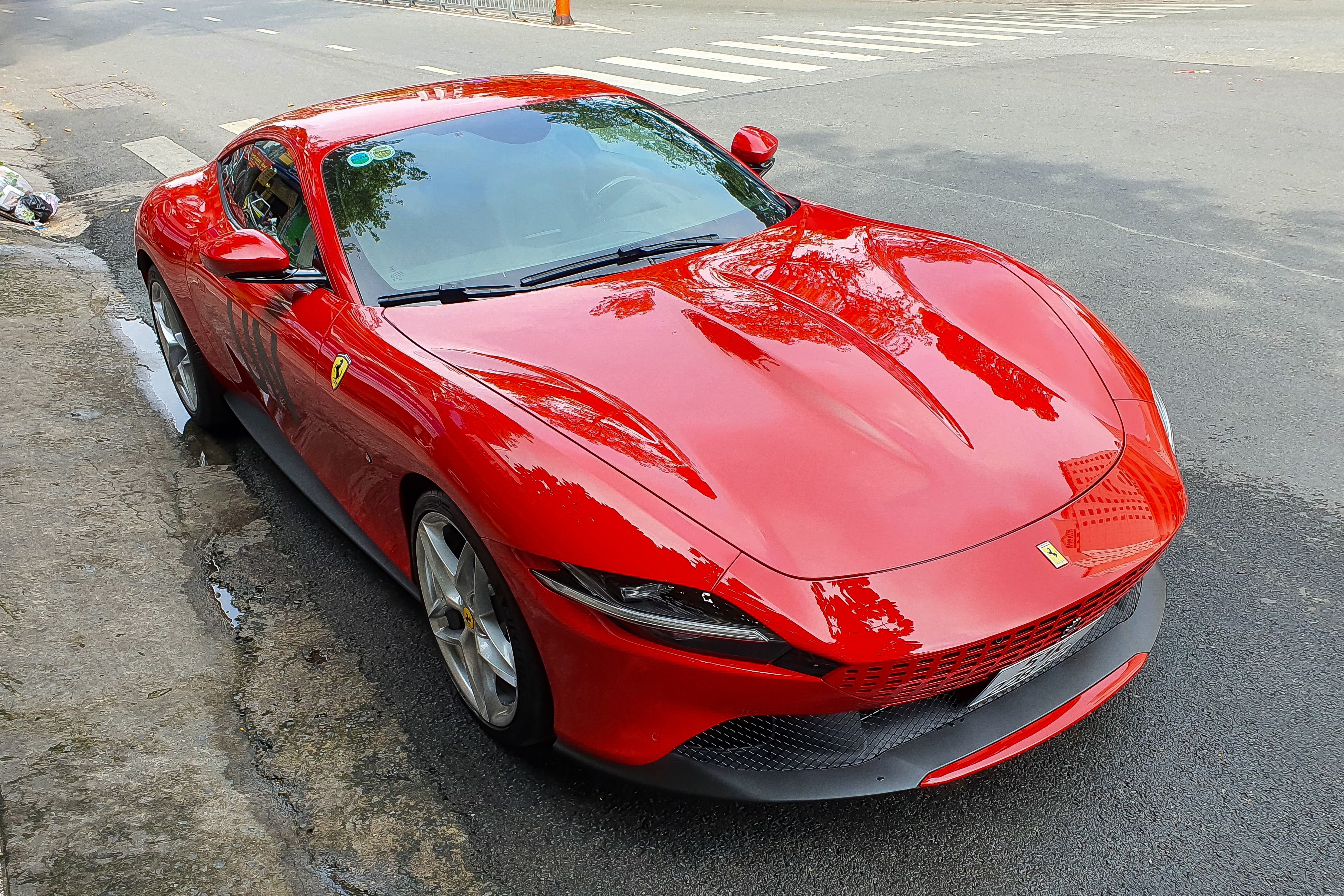 ferrari,  roma,  ferrari roma,  trung nguyen,  ca phe,  dang le nguyen vu anh 11