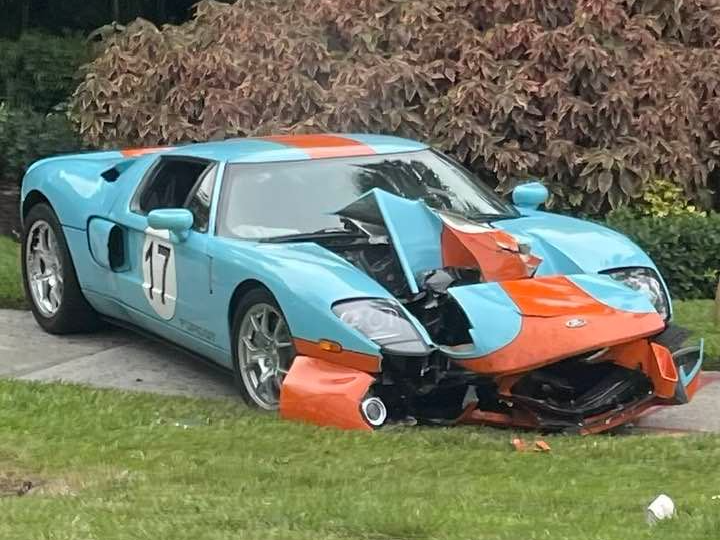 Sieu xe Ford GT Heritage gap nan vi chu xe khong quen lai so san hinh anh