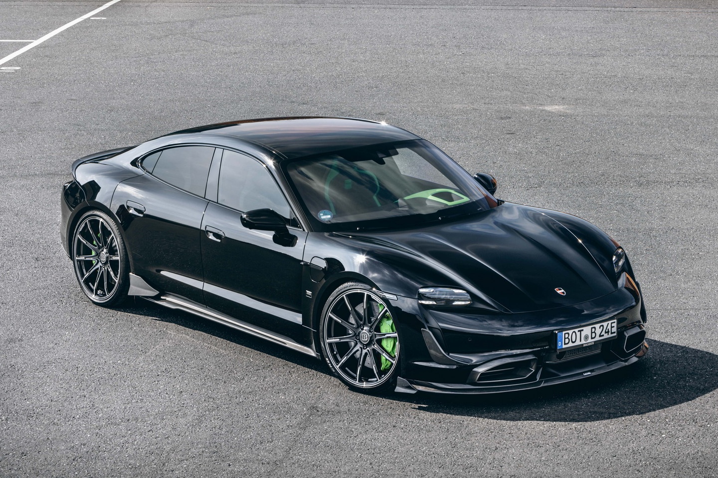 Porsche Taycan Turbo S manh me hon voi goi do tu Brabus hinh anh