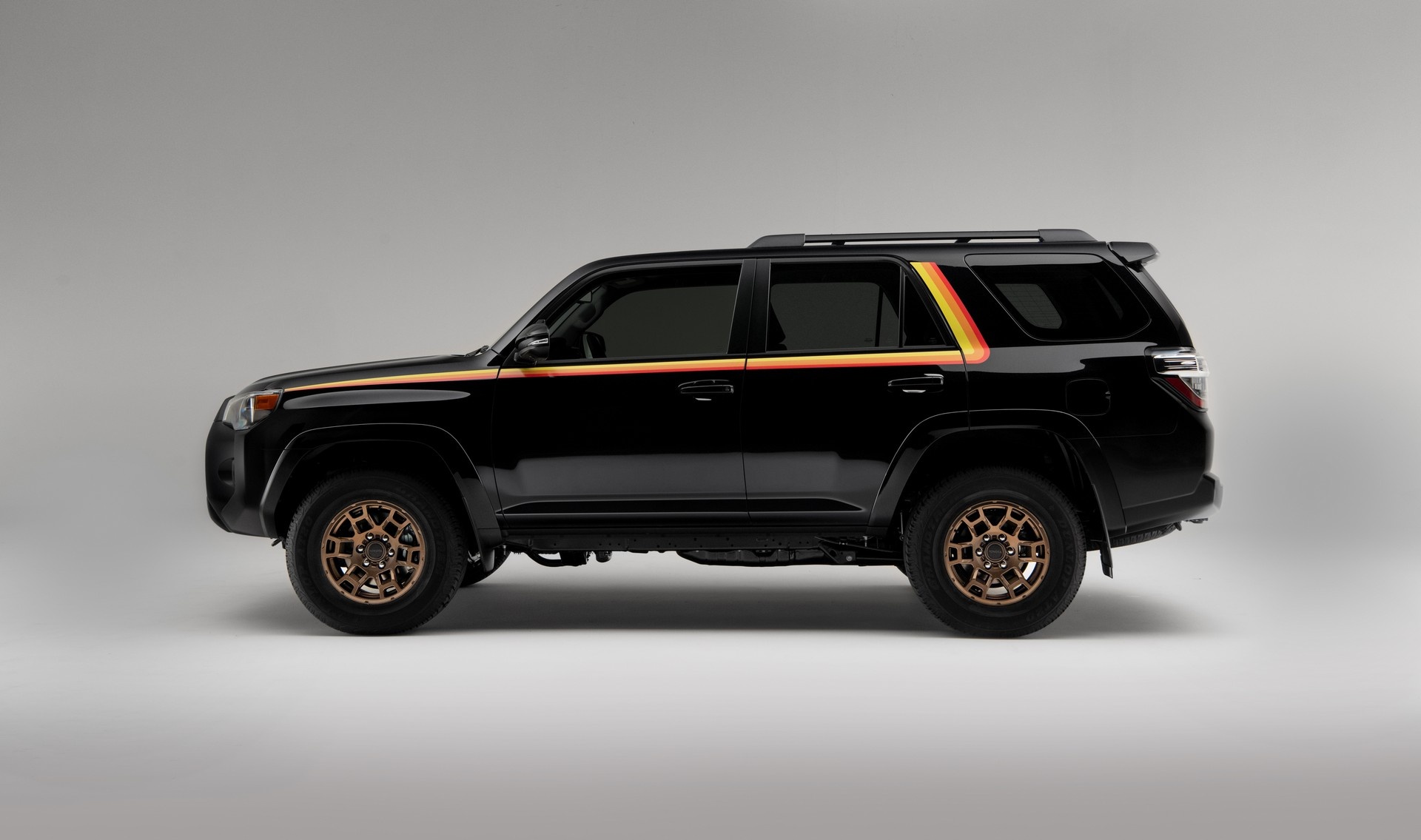toyota,  4runner,  toyota 4runner,  trd,  4runner 40 anniversary,  4runner 40th anniversary edition,  toyota 4runner 40th anniversary edition ảnh 9 toyota,  4runner,  toyota 4runner,  trd,  4runner 40 anniversary,  4runner 40th anniversary edition,  toyota 4runner 40th anniversary edition anh 9