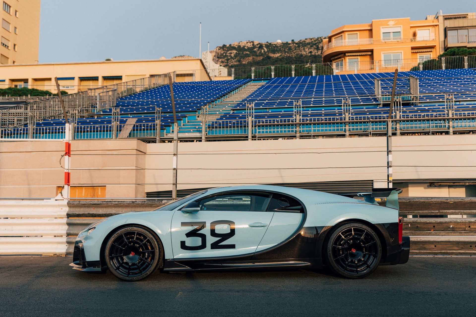 siêu xe Bugatti Chiron,  Bugatti Chiron,  bugatti,  chiron,  bugatti chiron,  divo,  bugatti divo,  chiron pur sport,  bugatti chiron pur sport,  siêu xe,  Top Marques Monaco ảnh 6 sieu xe Bugatti Chiron,  Bugatti Chiron,  bugatti,  chiron,  bugatti chiron,  divo,  bugatti divo,  chiron pur sport,  bugatti chiron pur sport,  sieu xe,  Top Marques Monaco anh 6